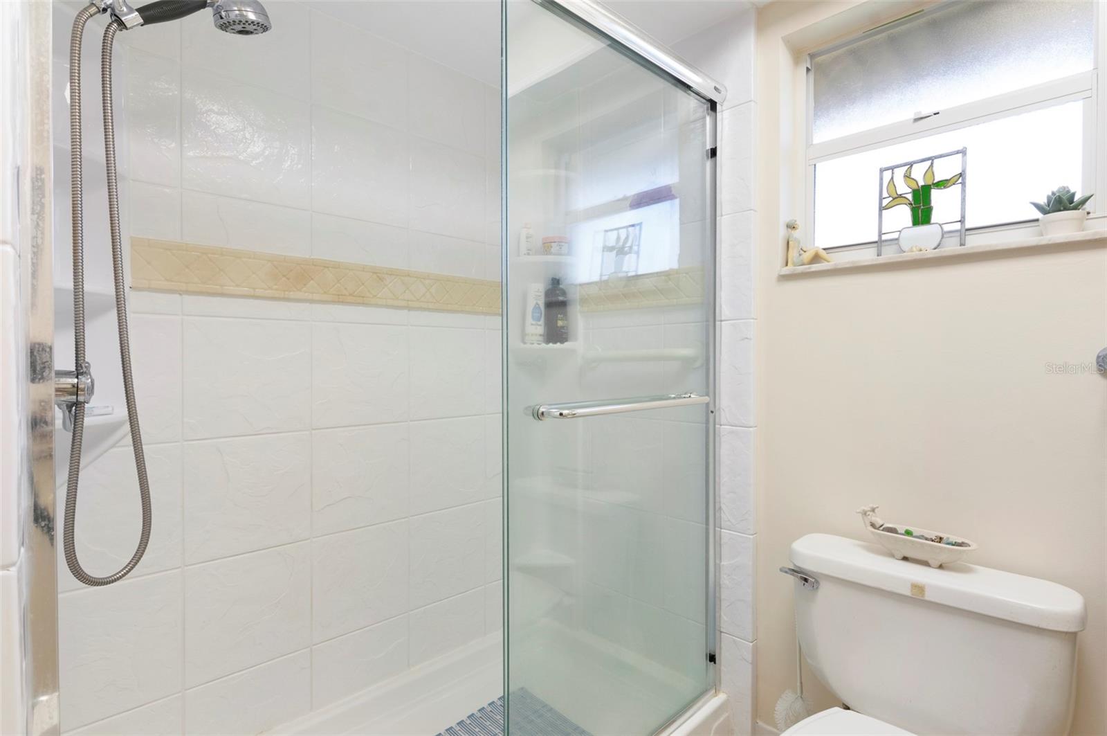 1845 72ND AVE NE, ST PETERSBURG, FL, 33702