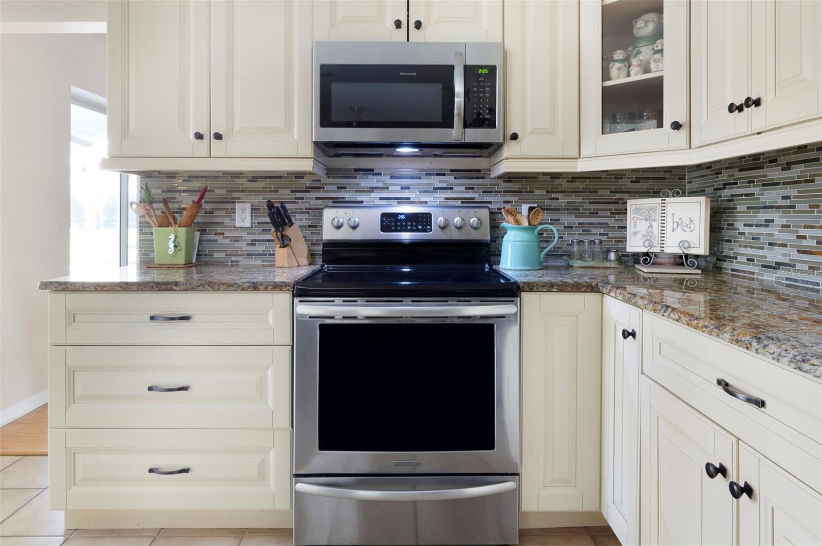 1845 72ND AVE NE, ST PETERSBURG, FL, 33702