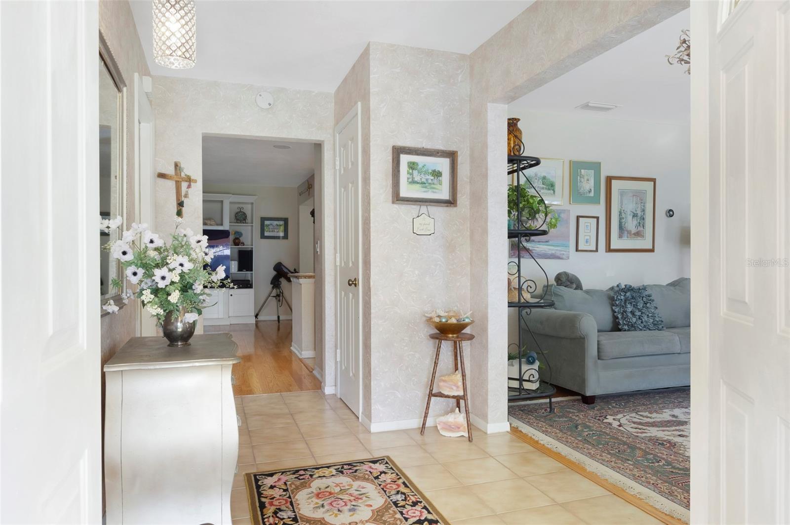 1845 72ND AVE NE, ST PETERSBURG, FL, 33702