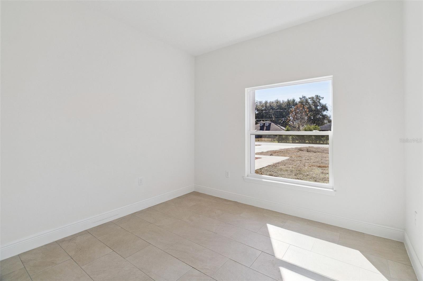 121 S CANOE CREEK RD, KENANSVILLE, FL, 34739