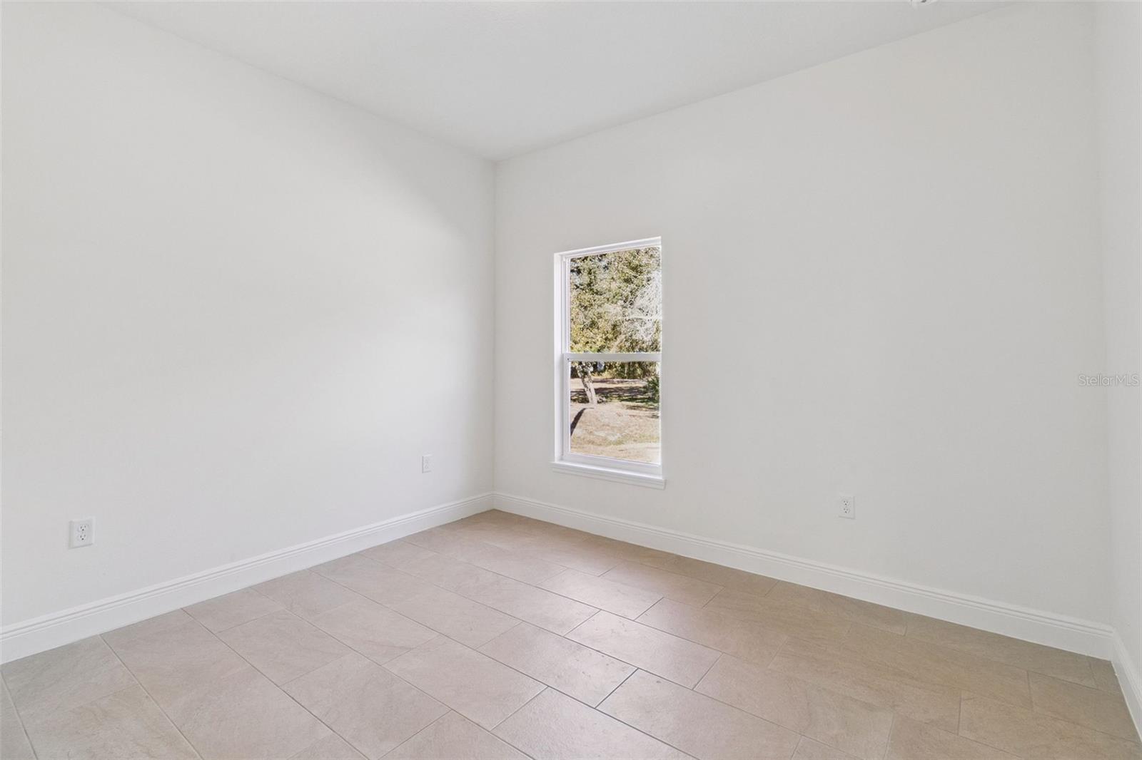 121 S CANOE CREEK RD, KENANSVILLE, FL, 34739