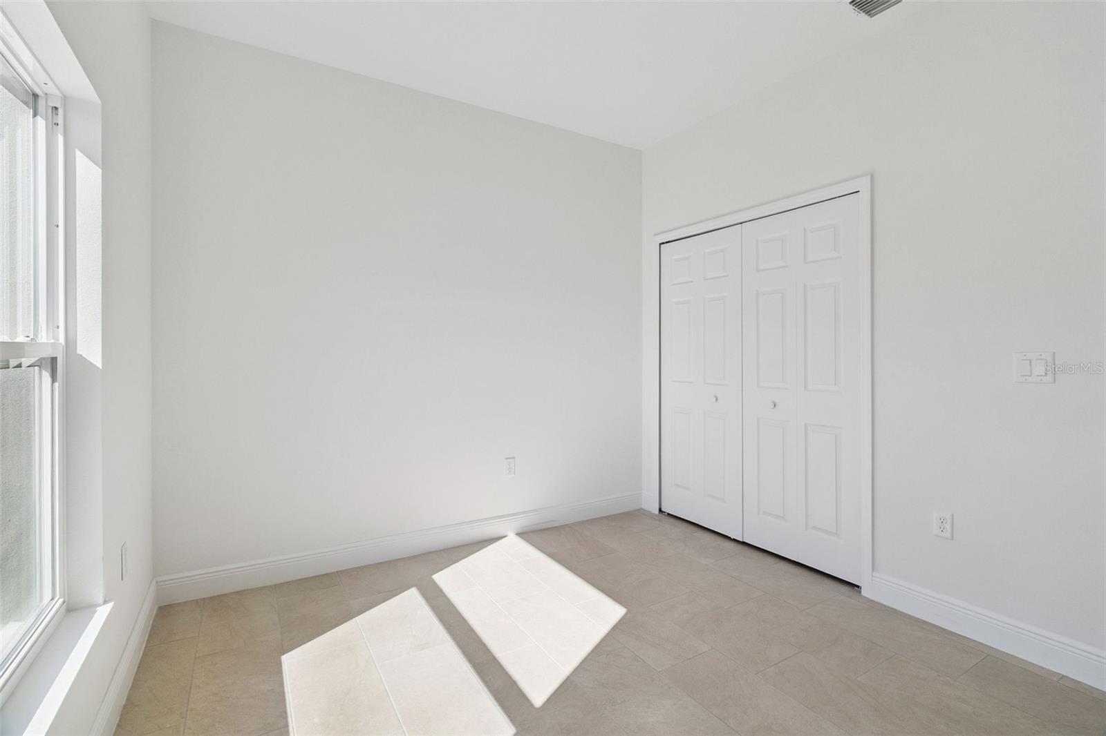 121 S CANOE CREEK RD, KENANSVILLE, FL, 34739