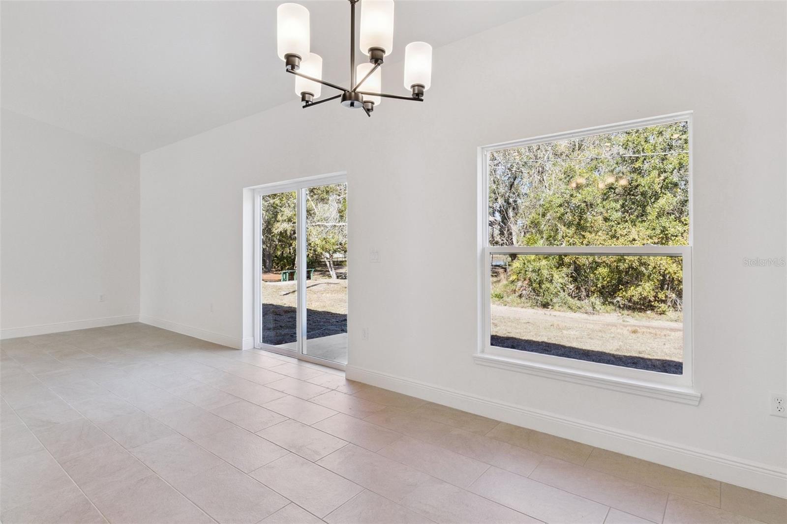 121 S CANOE CREEK RD, KENANSVILLE, FL, 34739