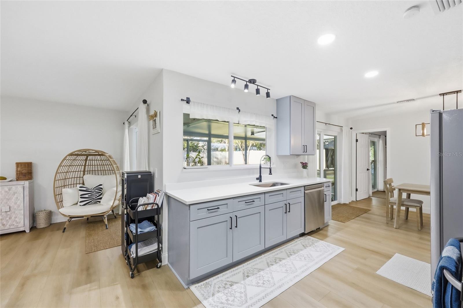 512 GARDEN HEIGHTS DR, WINTER GARDEN, FL, 34787