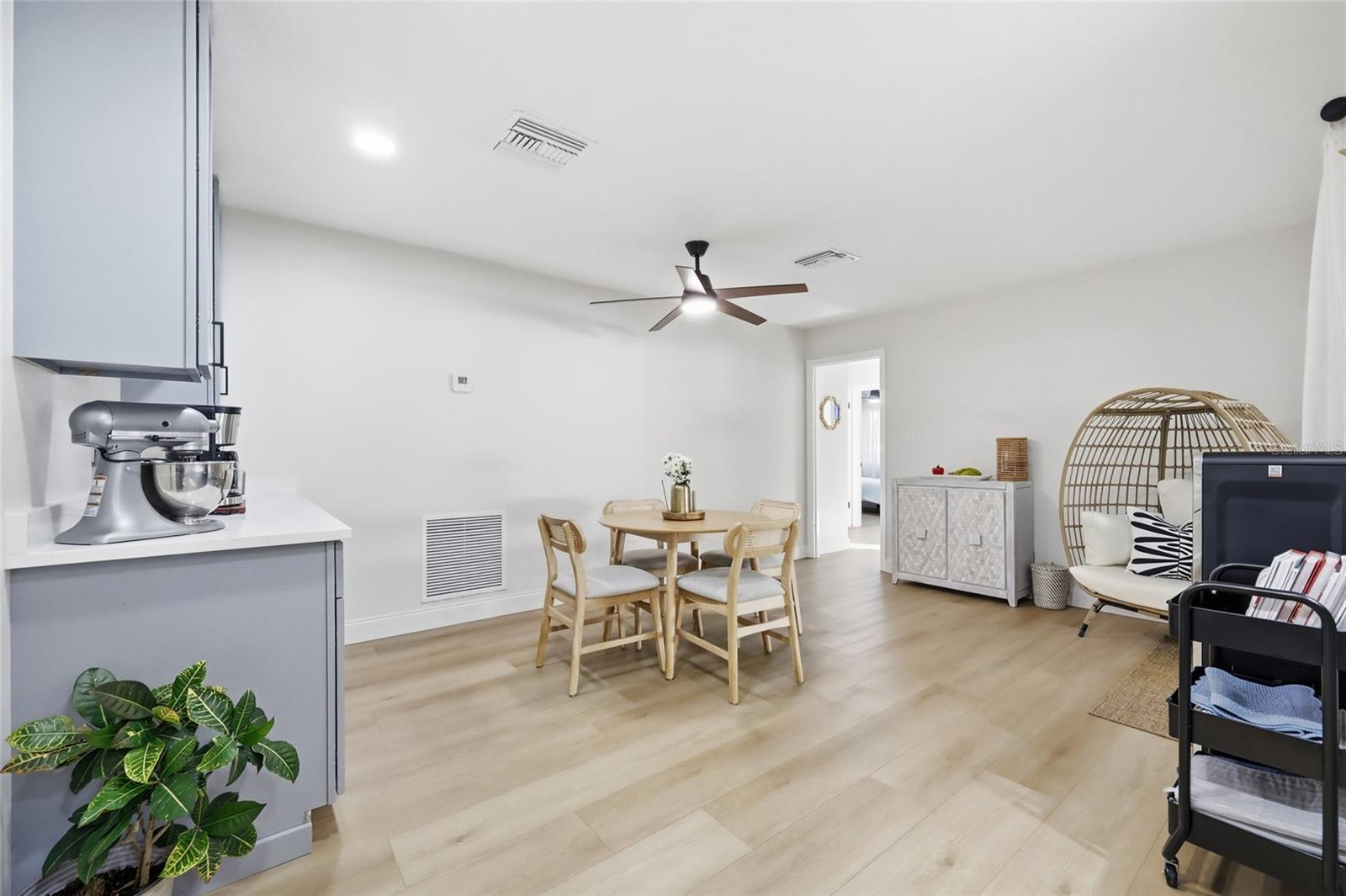 512 GARDEN HEIGHTS DR, WINTER GARDEN, FL, 34787