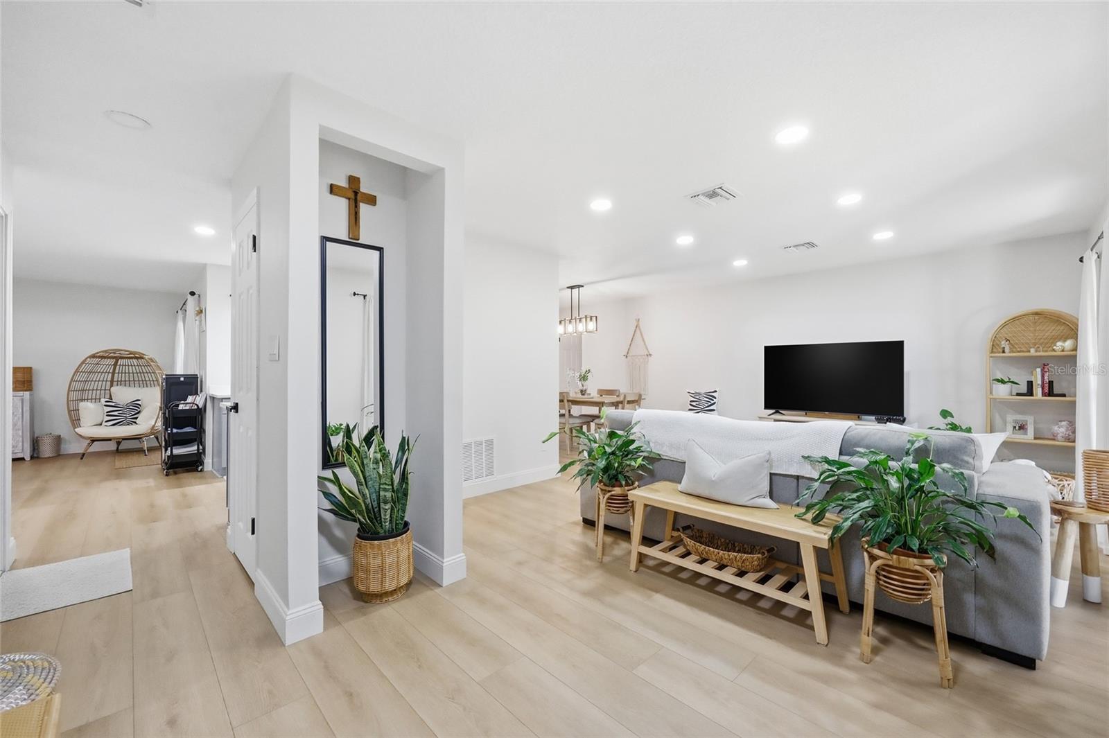 512 GARDEN HEIGHTS DR, WINTER GARDEN, FL, 34787