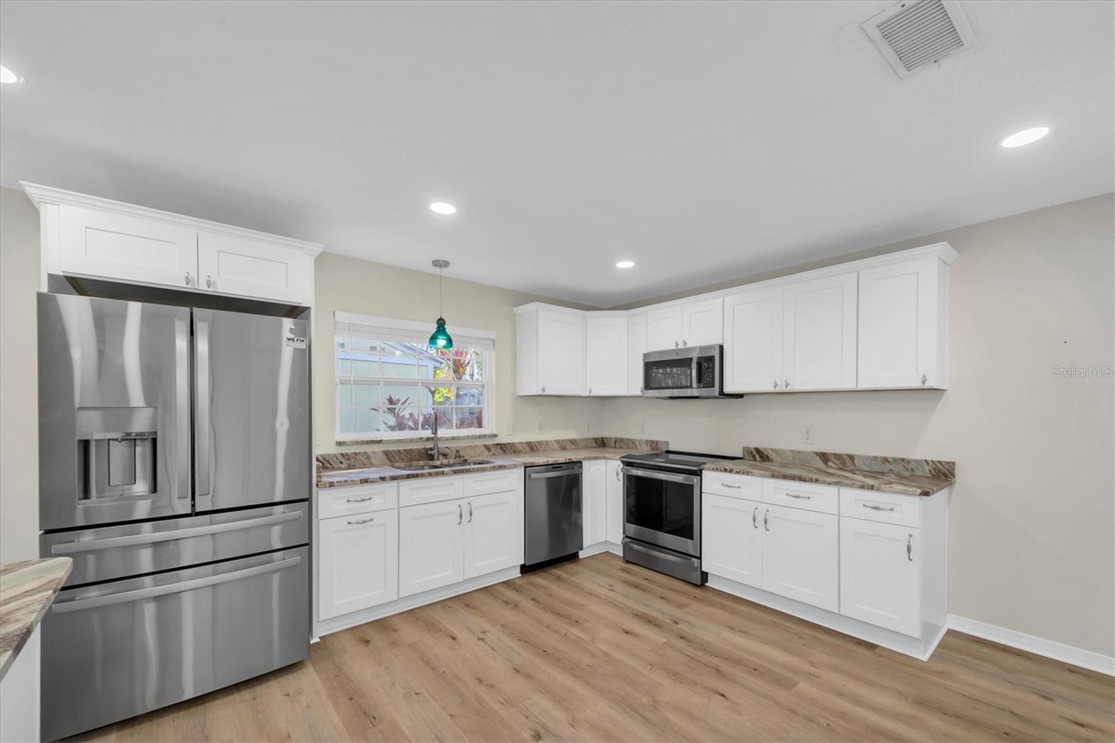 13400 91ST AVE, SEMINOLE, FL, 33776