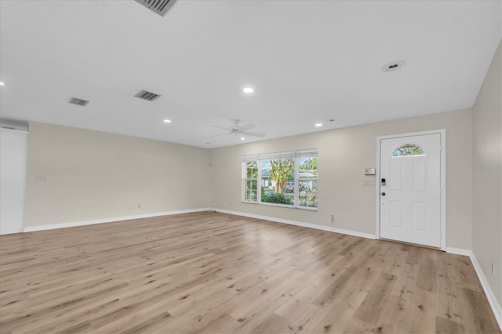 13400 91ST AVE, SEMINOLE, FL, 33776