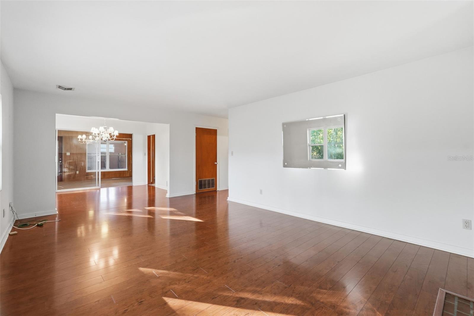 1643 NW 16TH AVE, GAINESVILLE, FL, 32605