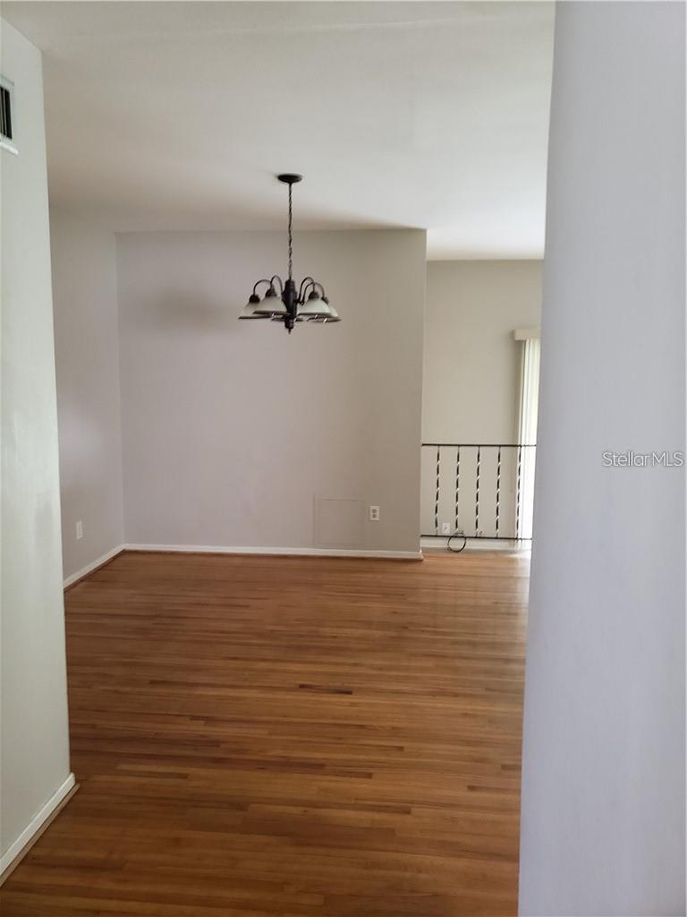 321 E BERESFORD AVE, DELAND, FL, 32724