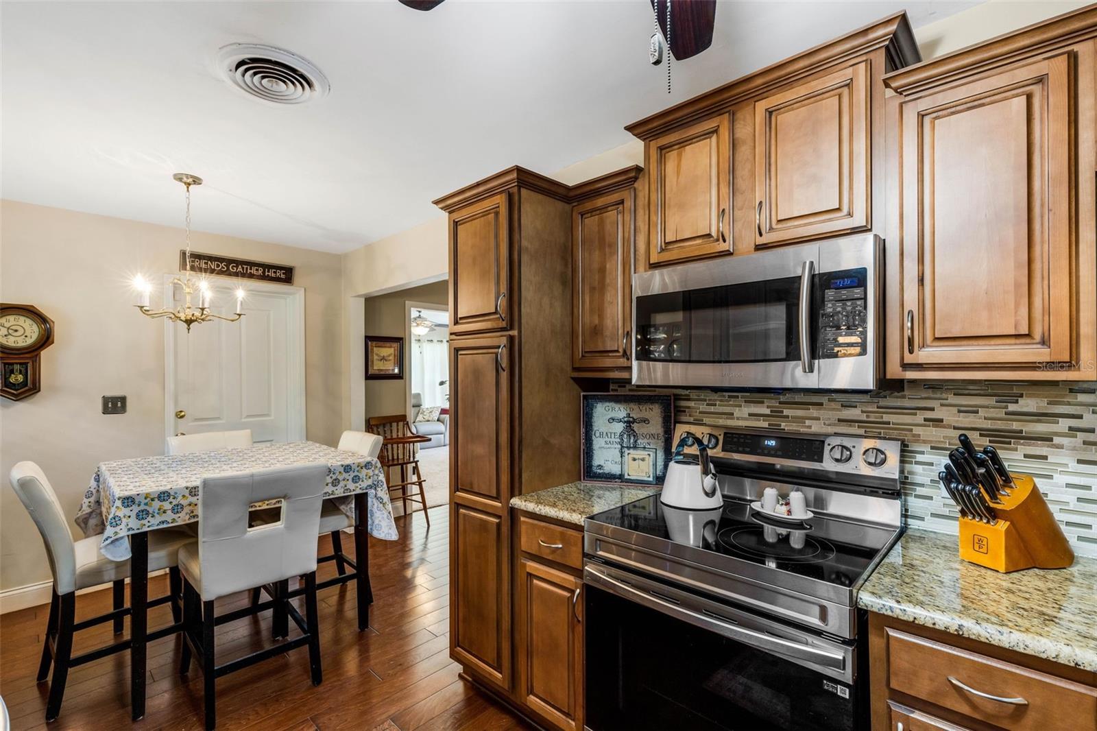 2722 COLLINS AVE, LAKELAND, FL, 33803