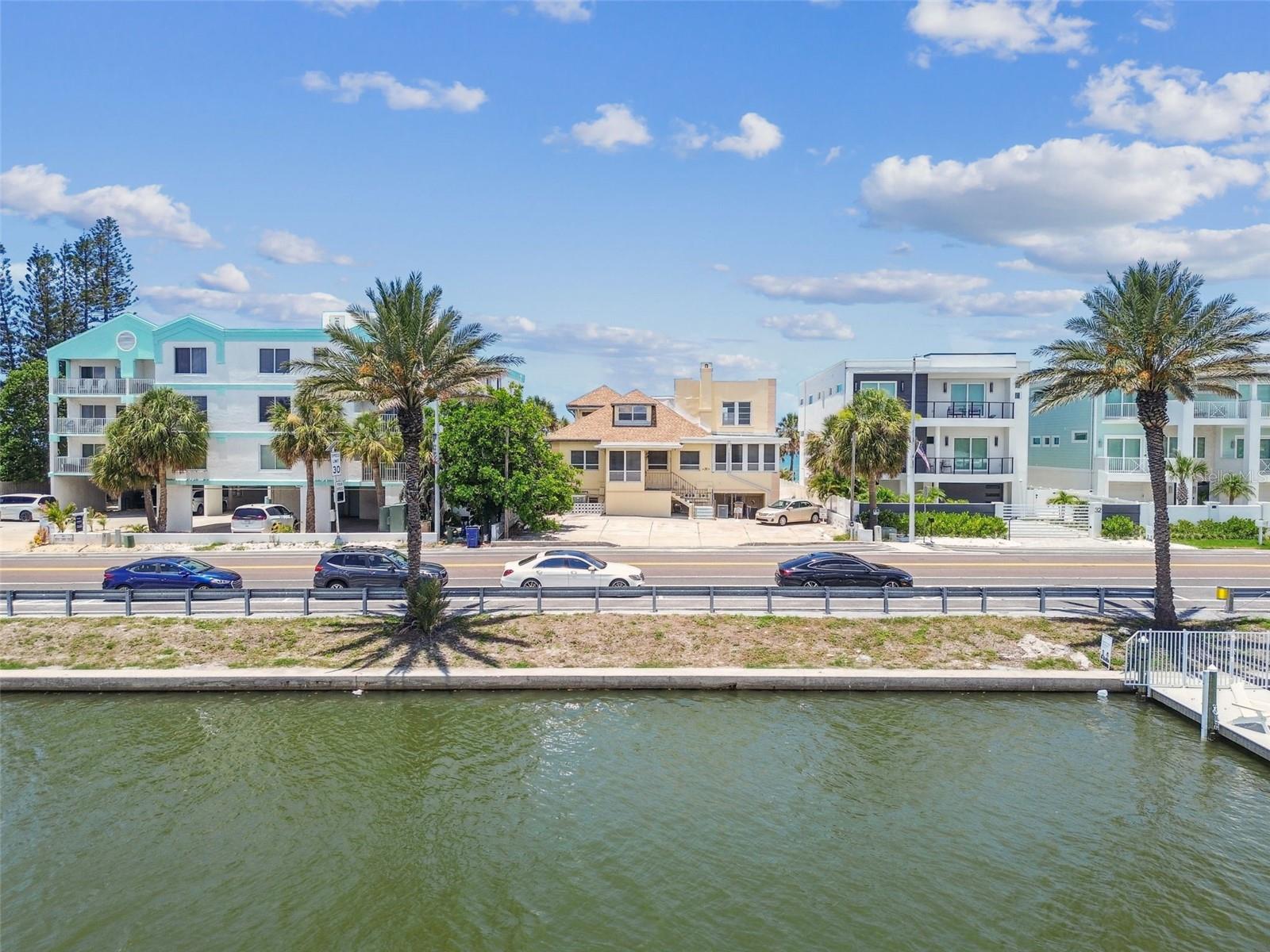 30 GULF BLVD, INDIAN ROCKS BEACH, FL, 33785