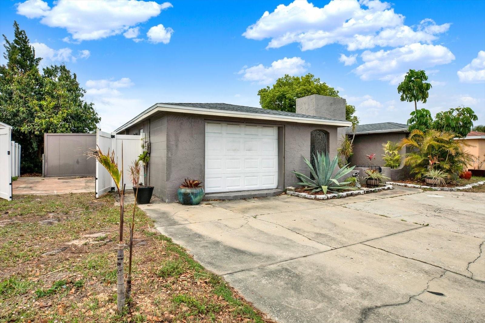3931 HOLIDAY LAKE DR, HOLIDAY, FL, 34691