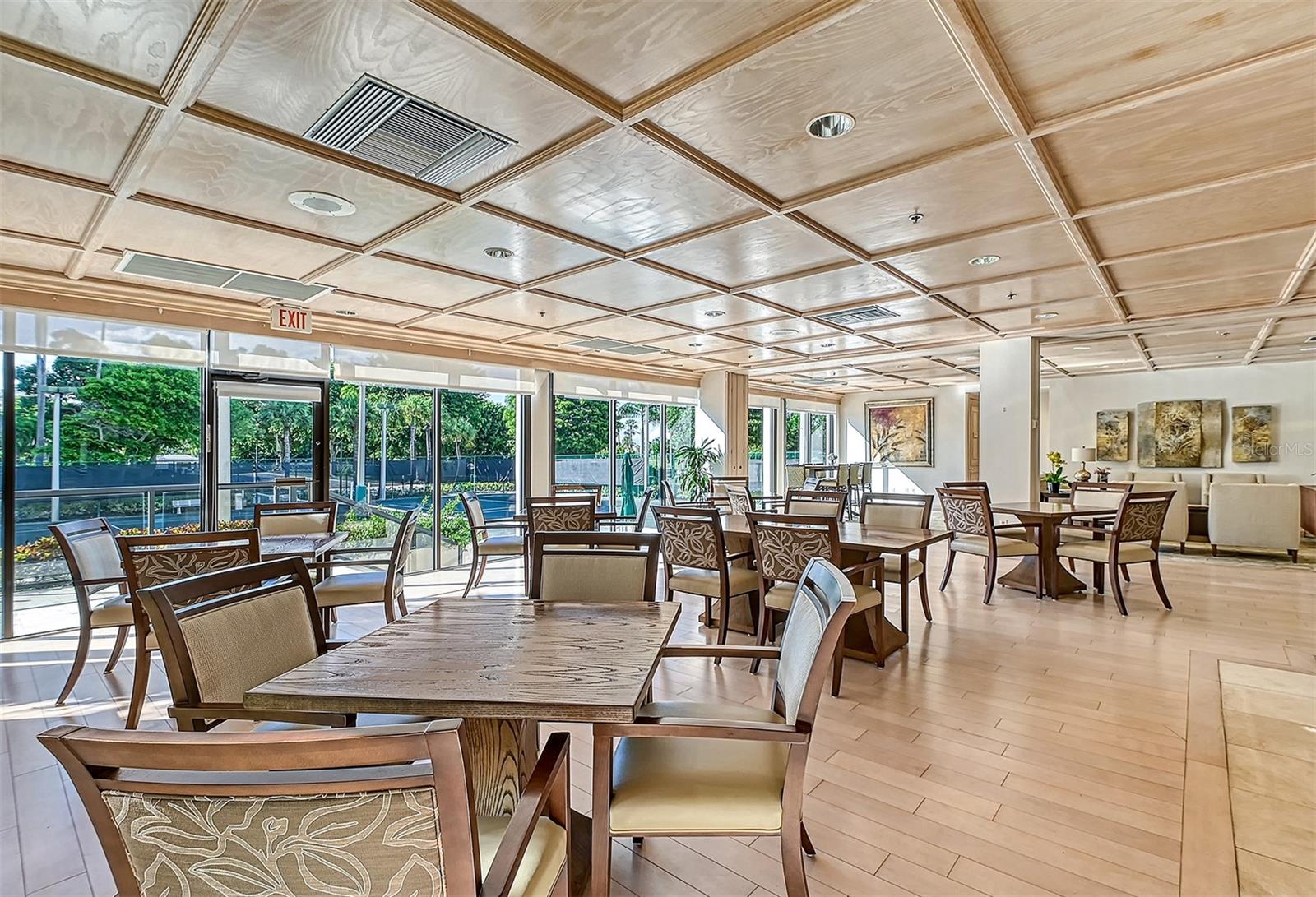 535 SANCTUARY DR #C807, LONGBOAT KEY, FL, 34228