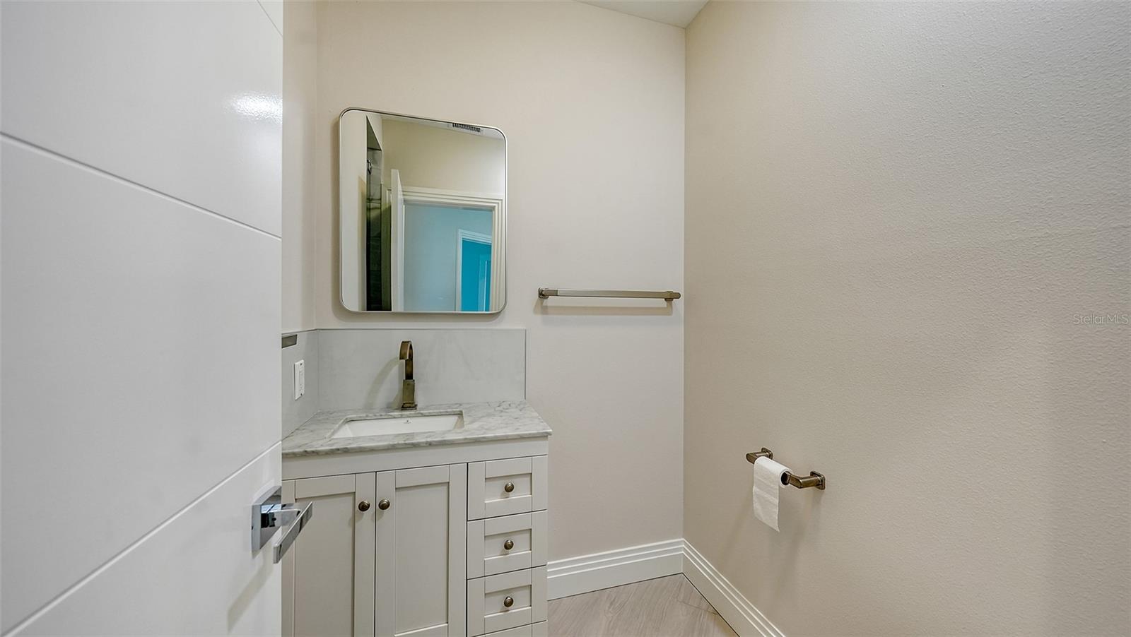 535 SANCTUARY DR #C807, LONGBOAT KEY, FL, 34228