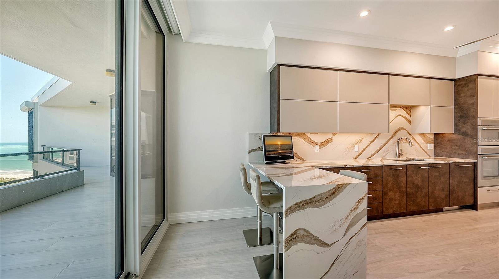 535 SANCTUARY DR #C807, LONGBOAT KEY, FL, 34228