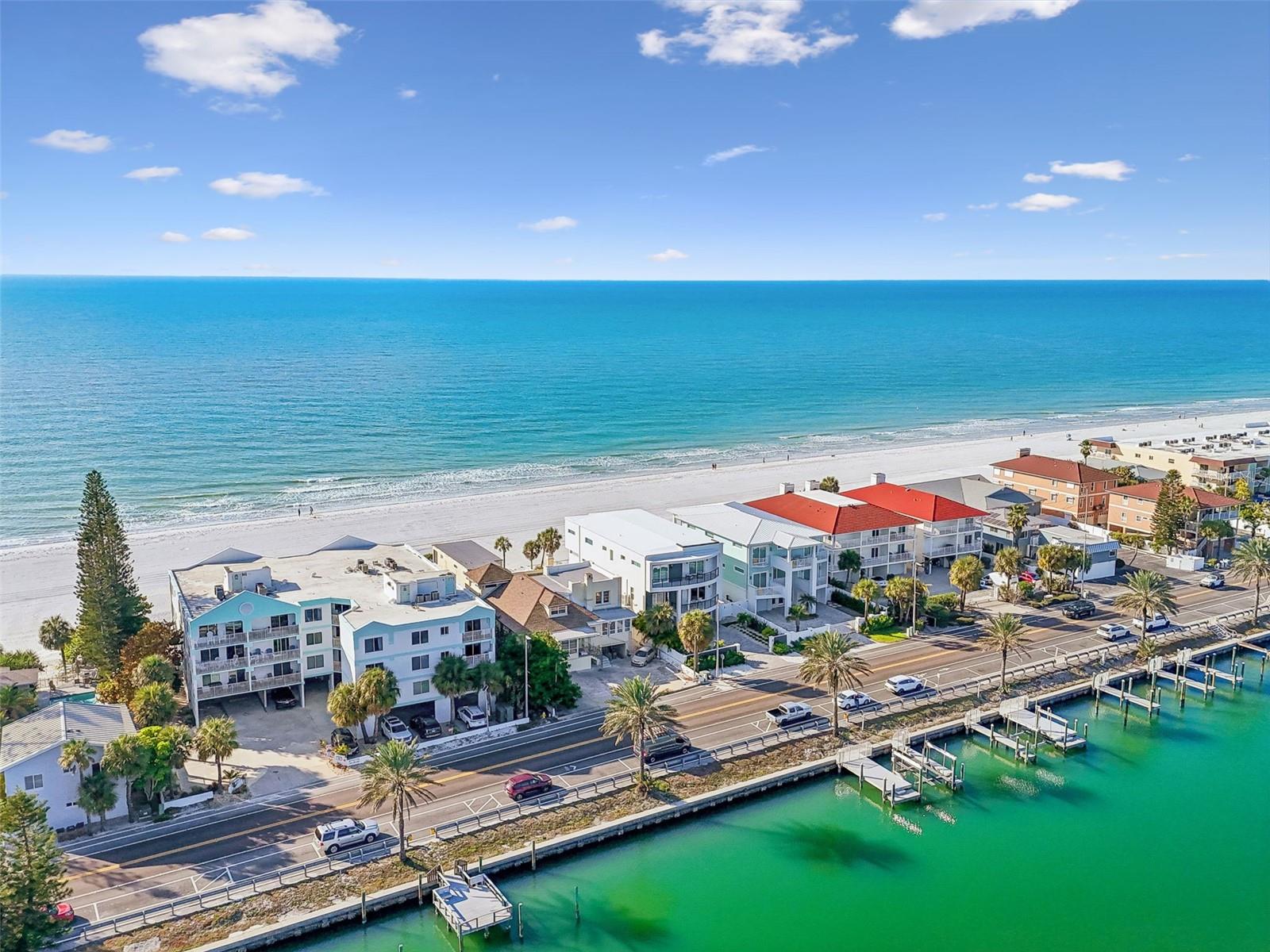 30 GULF BLVD, INDIAN ROCKS BEACH, FL, 33785