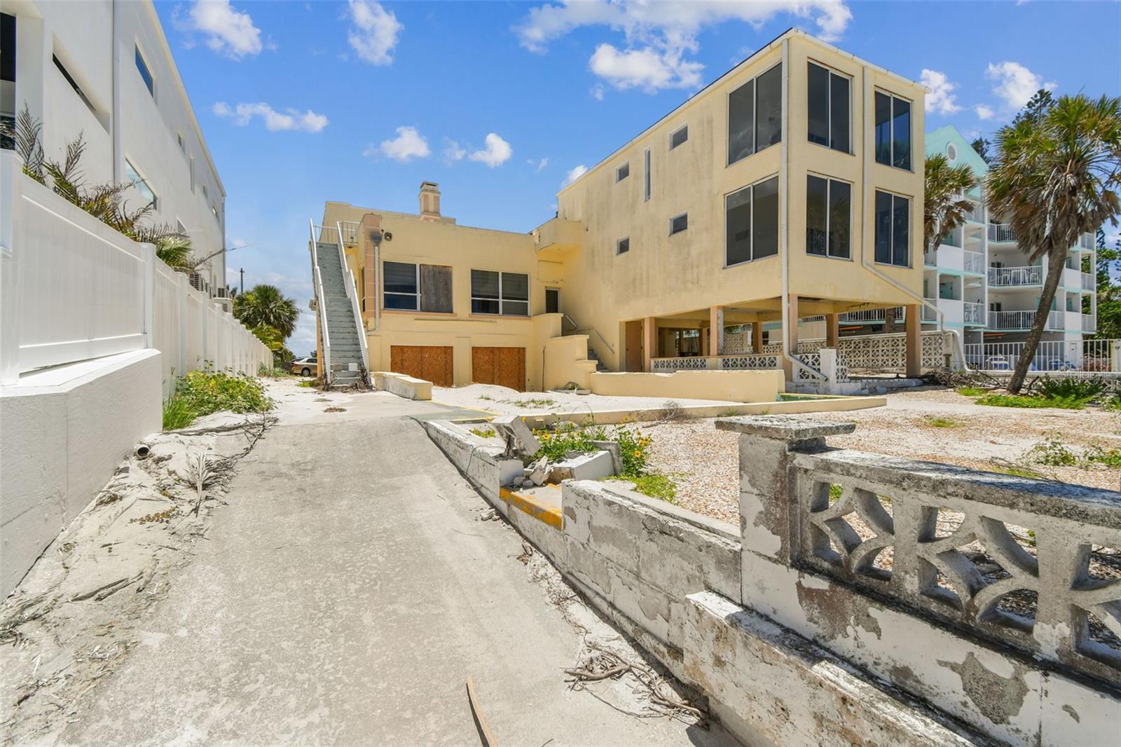 30 GULF BLVD, INDIAN ROCKS BEACH, FL, 33785