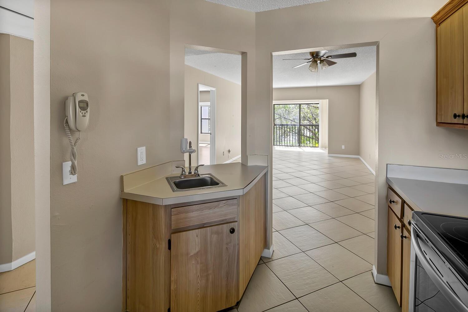 2002 BLUE HAWK CT #1723, CLEARWATER, FL, 33762