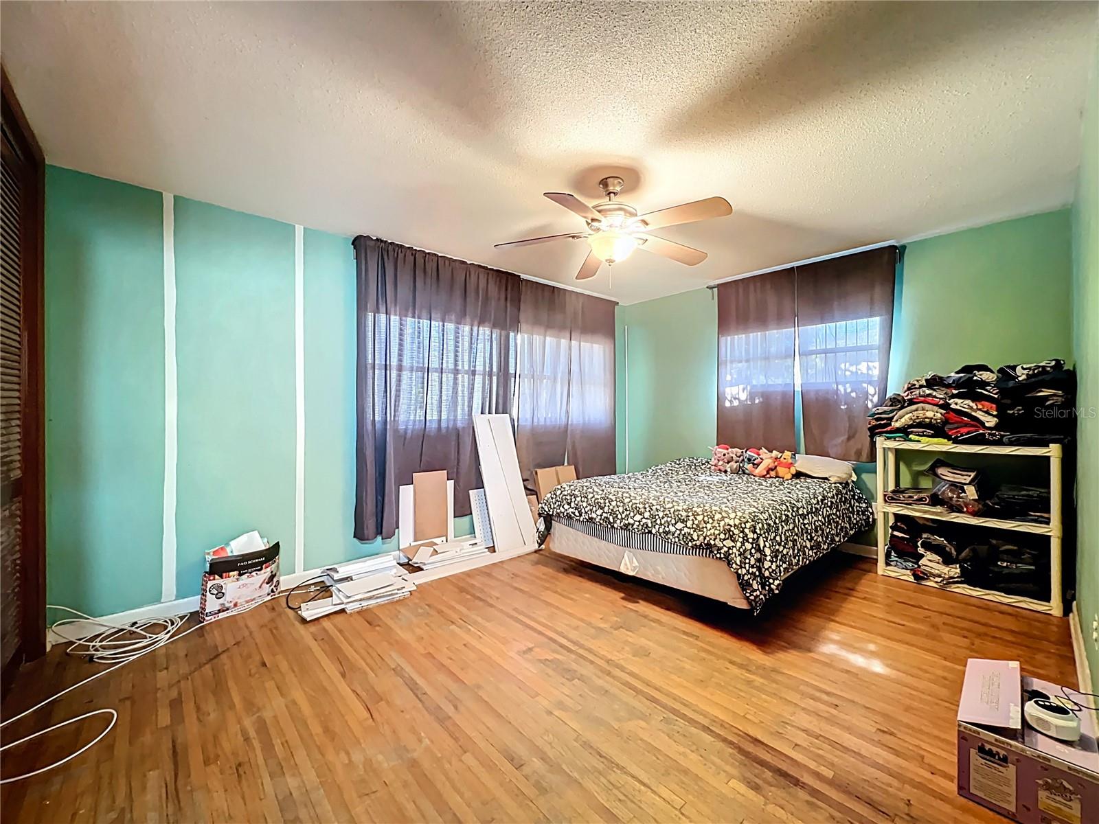 811 W LAKE MANN DR, ORLANDO, FL, 32805