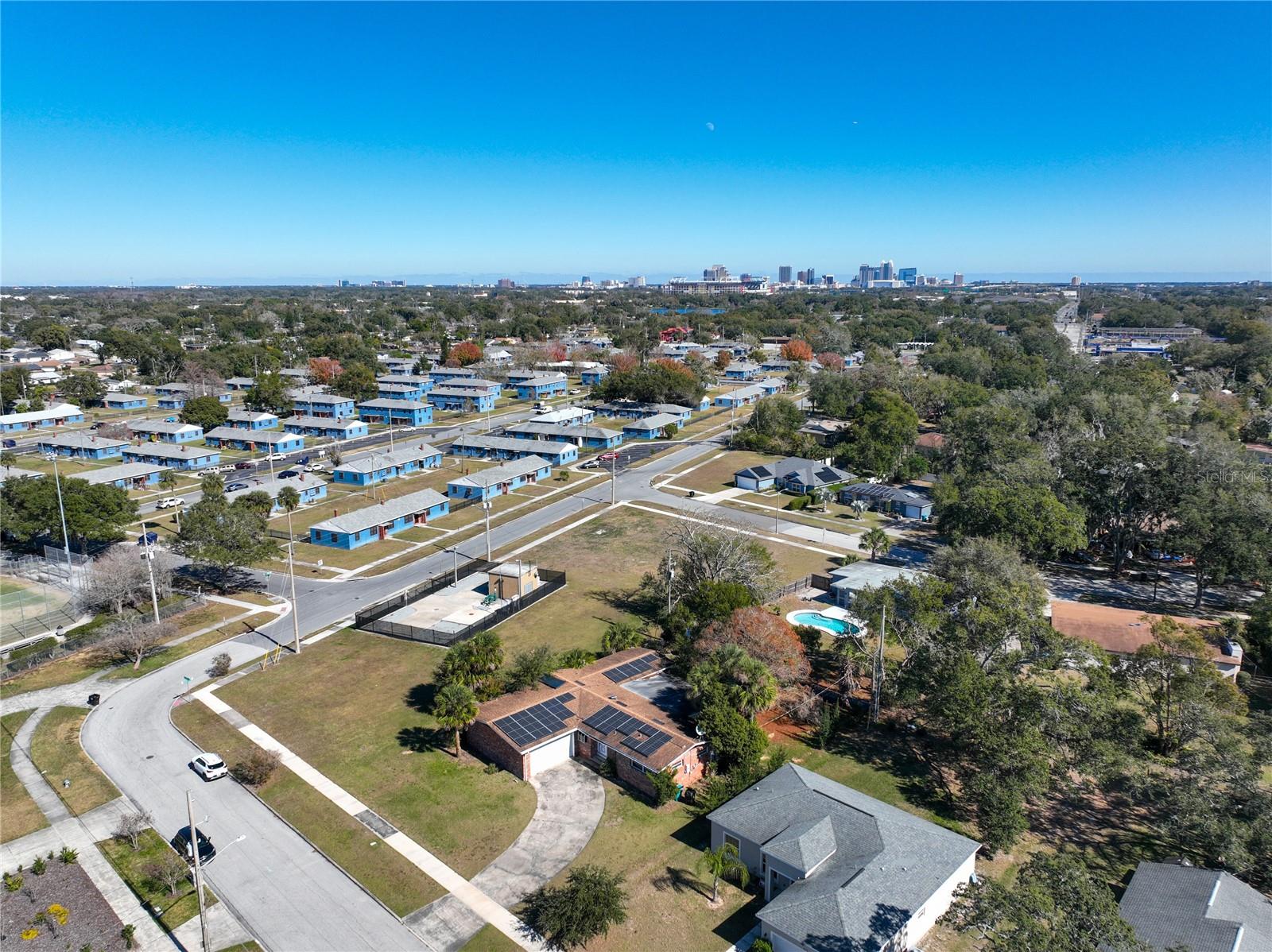 811 W LAKE MANN DR, ORLANDO, FL, 32805