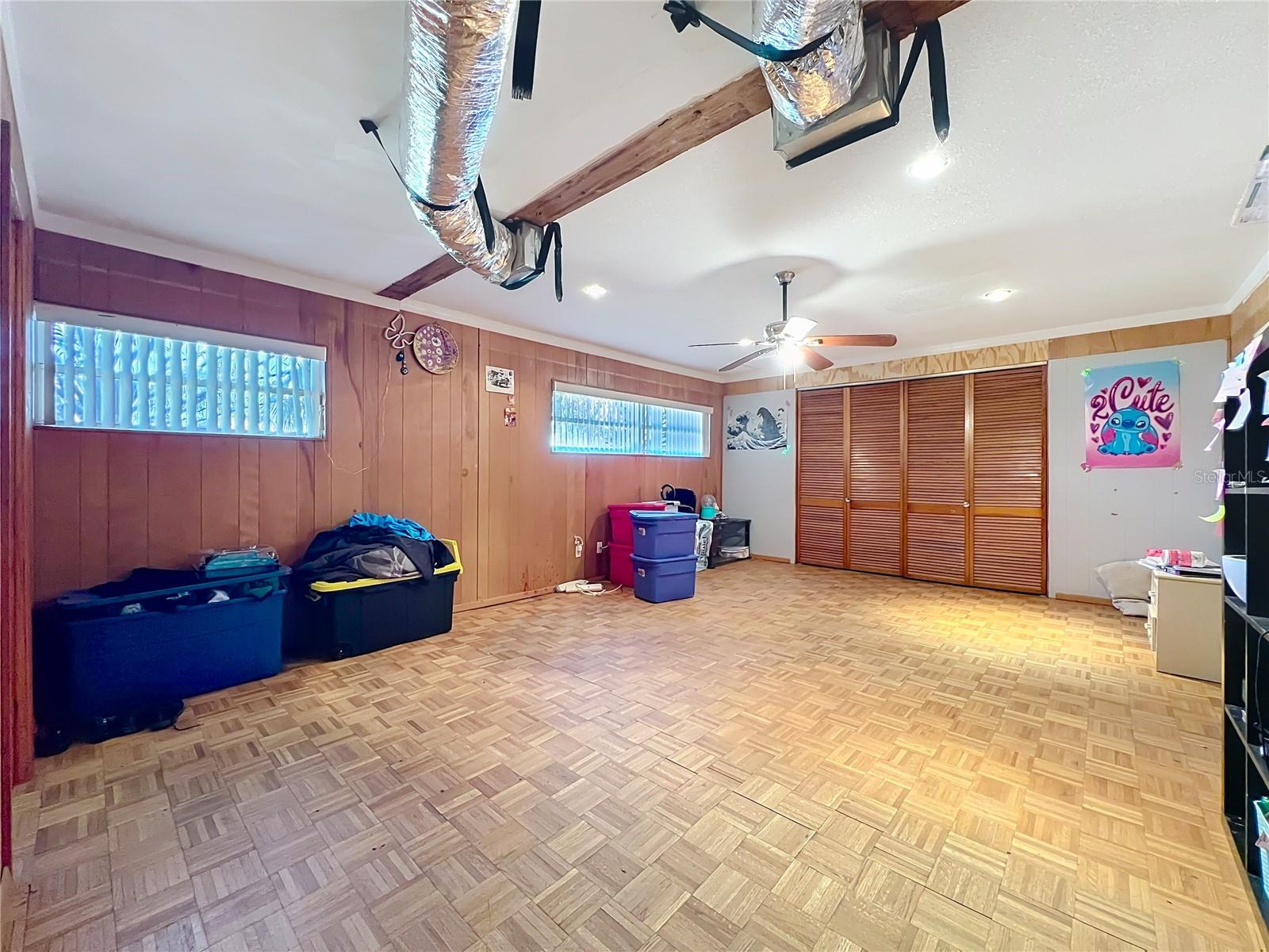 811 W LAKE MANN DR, ORLANDO, FL, 32805