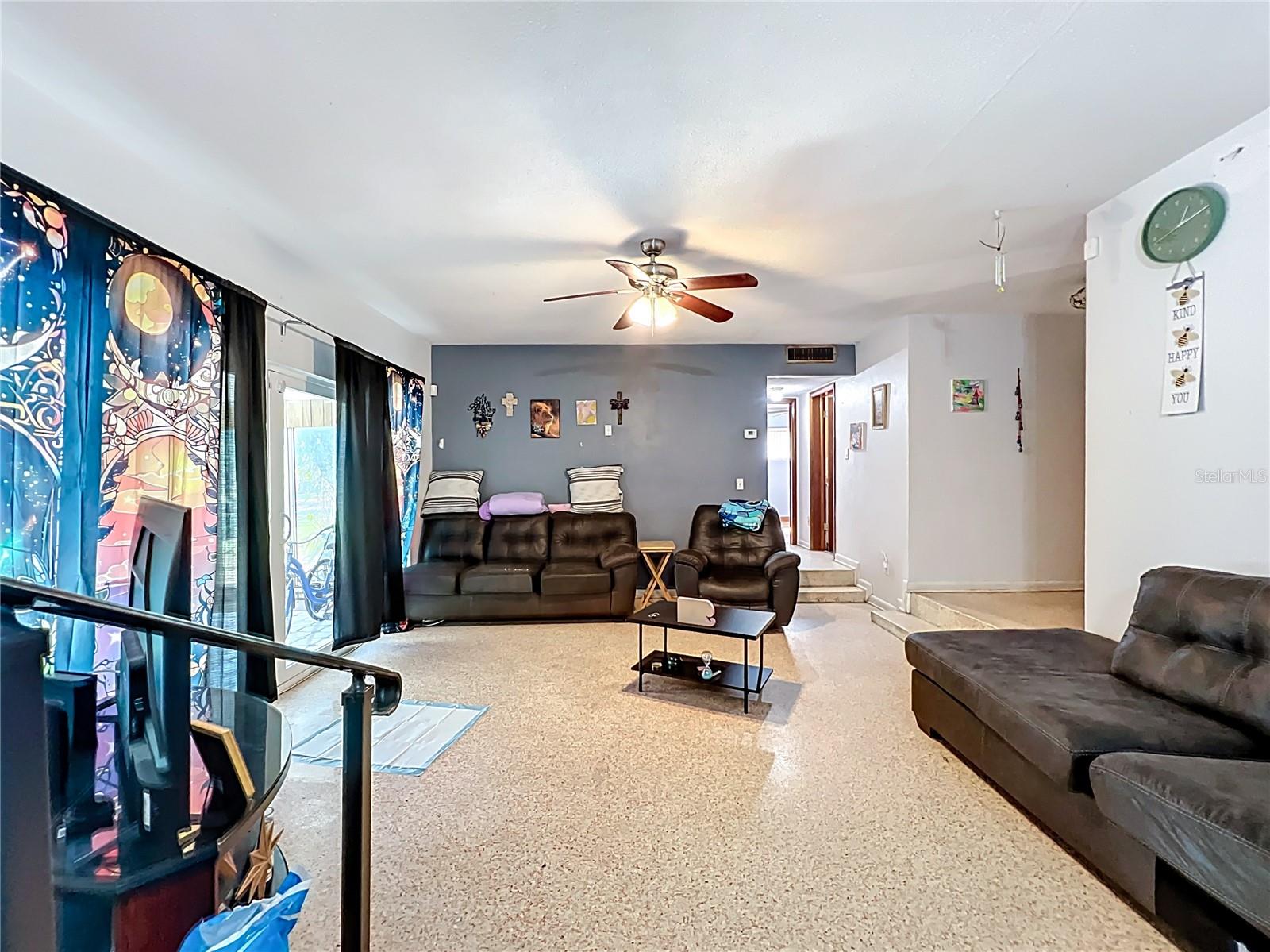 811 W LAKE MANN DR, ORLANDO, FL, 32805