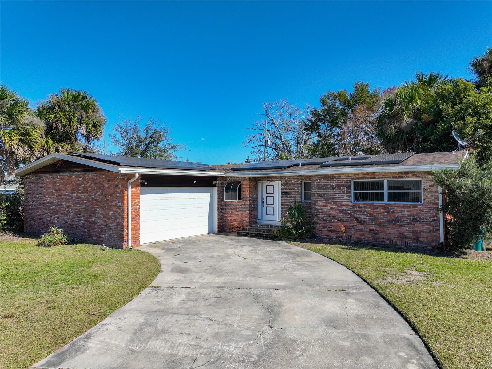 811 W LAKE MANN DR, ORLANDO, FL, 32805