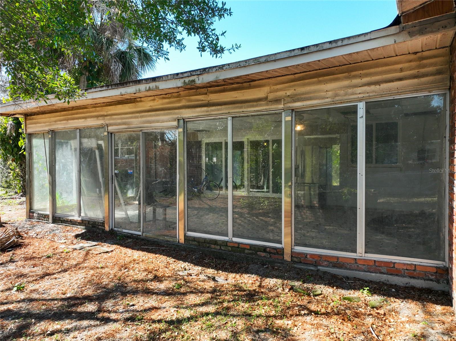 811 W LAKE MANN DR, ORLANDO, FL, 32805