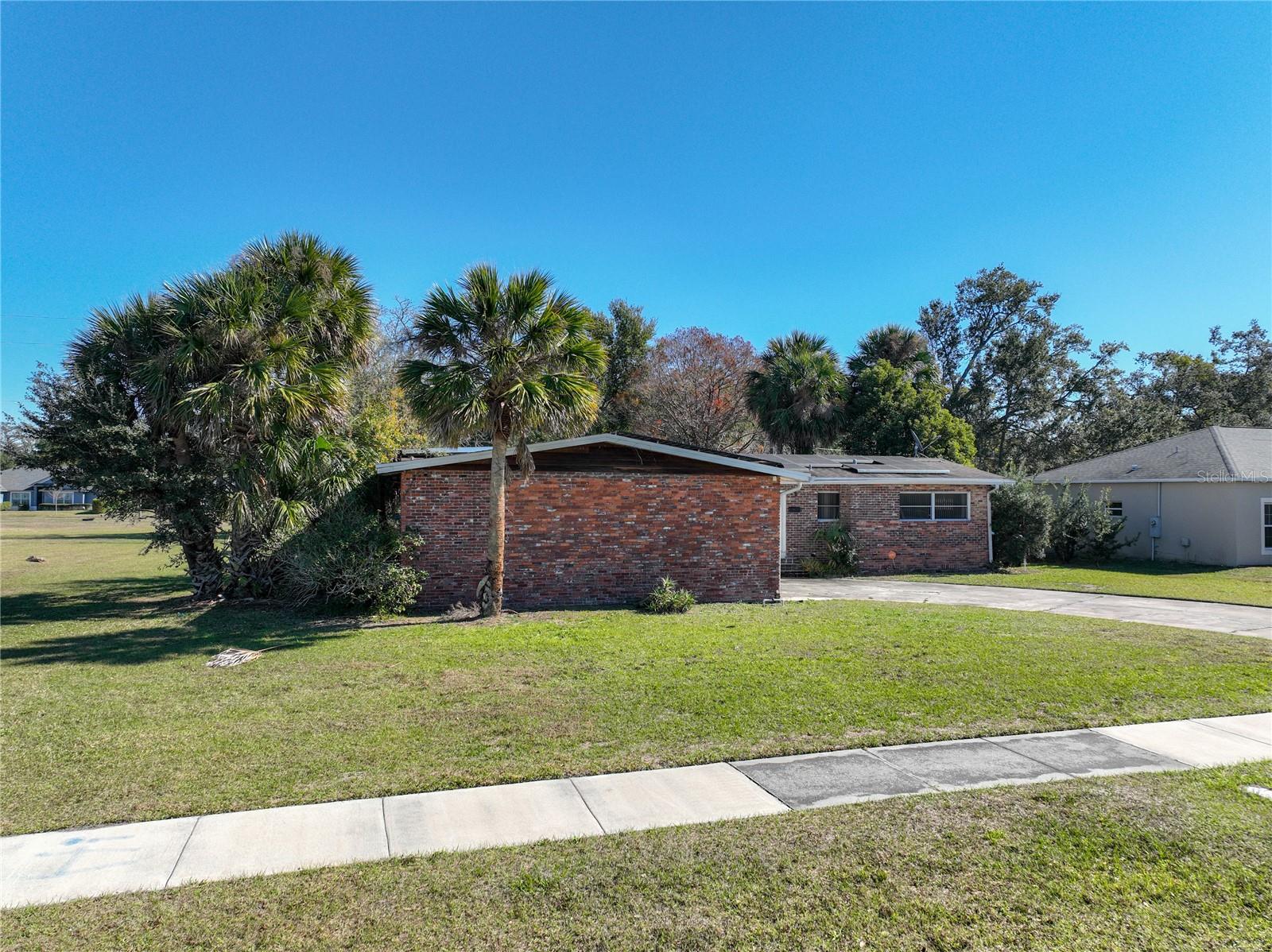 811 W LAKE MANN DR, ORLANDO, FL, 32805