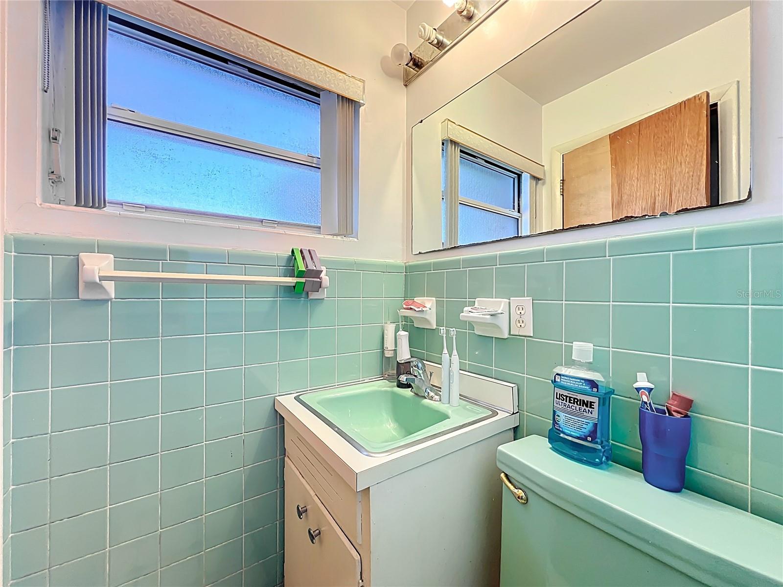 811 W LAKE MANN DR, ORLANDO, FL, 32805