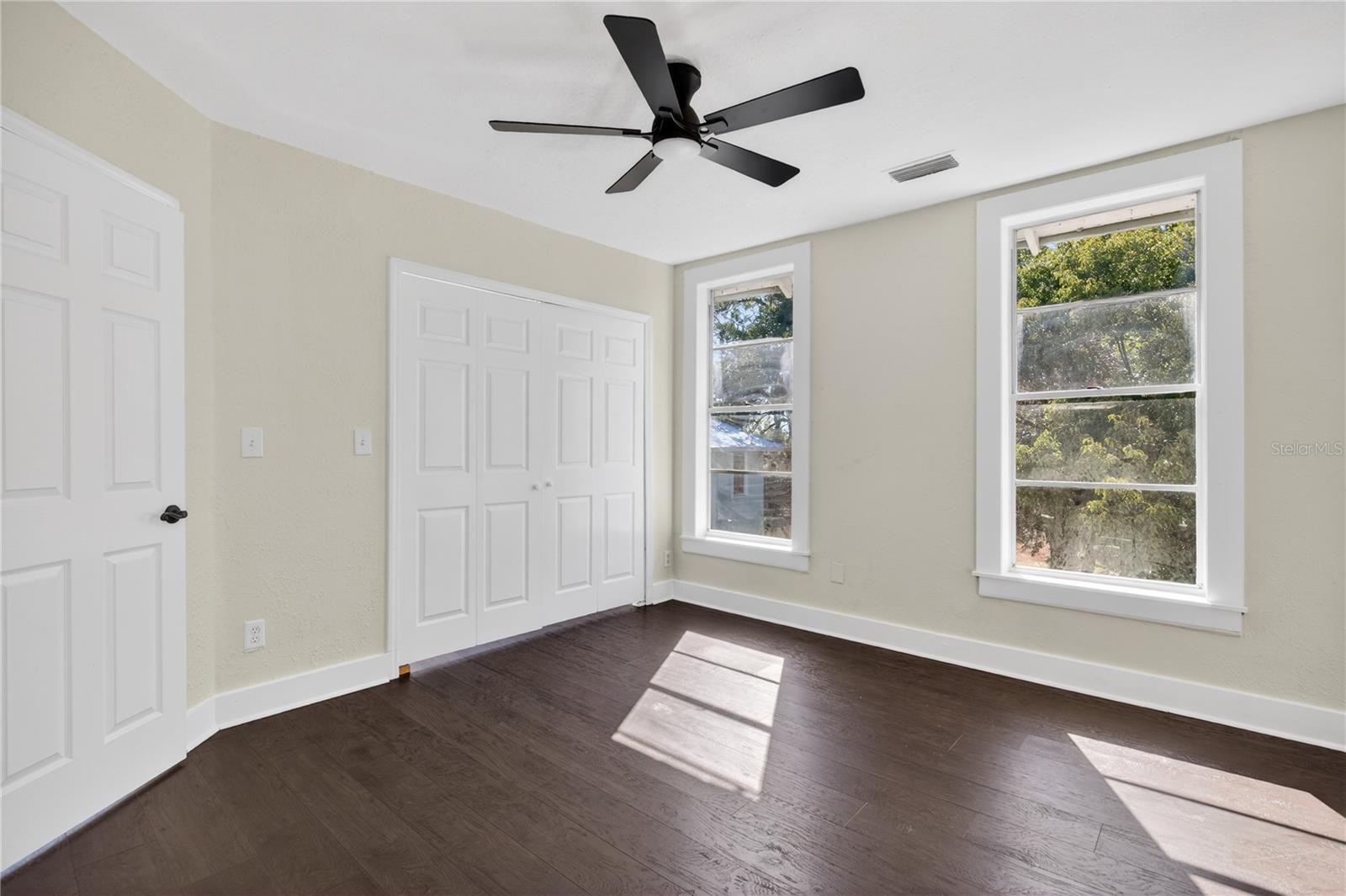 922 WASHINGTON AVE, EUSTIS, FL, 32726