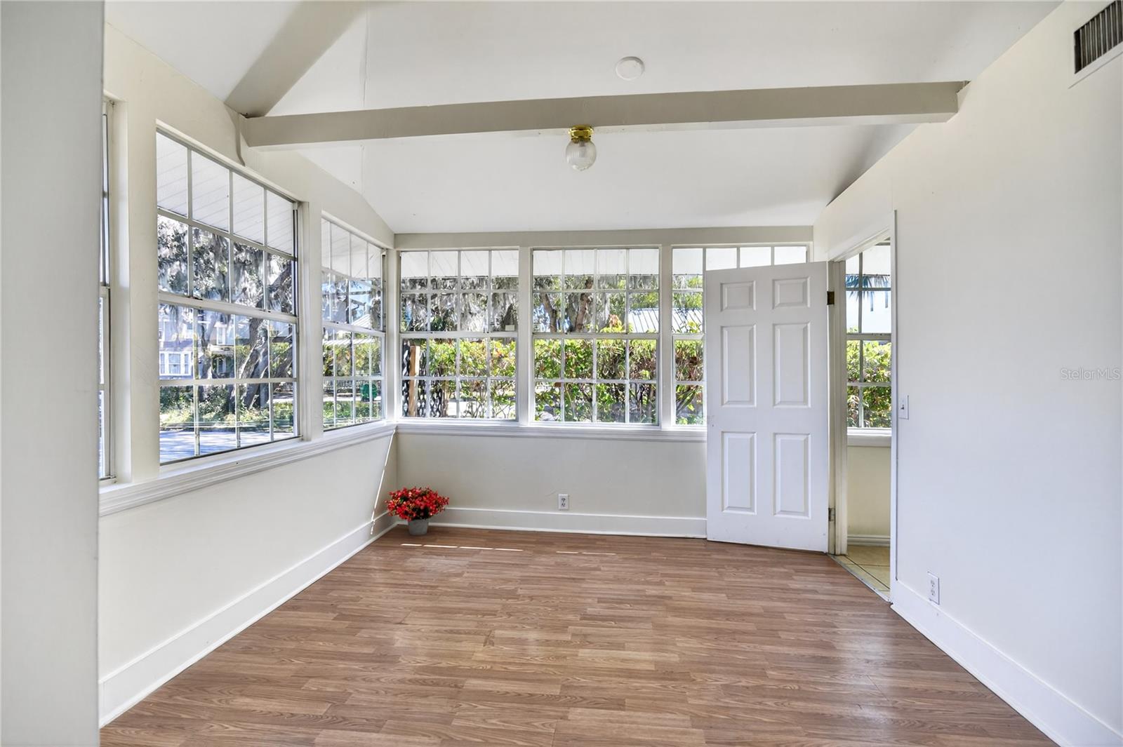 922 WASHINGTON AVE, EUSTIS, FL, 32726