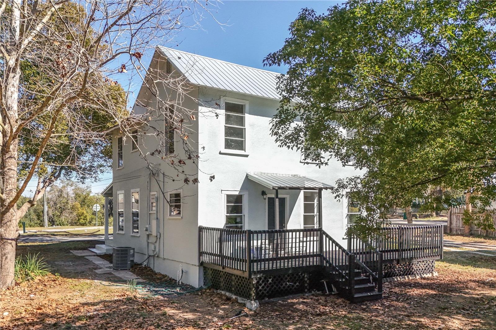 922 WASHINGTON AVE, EUSTIS, FL, 32726