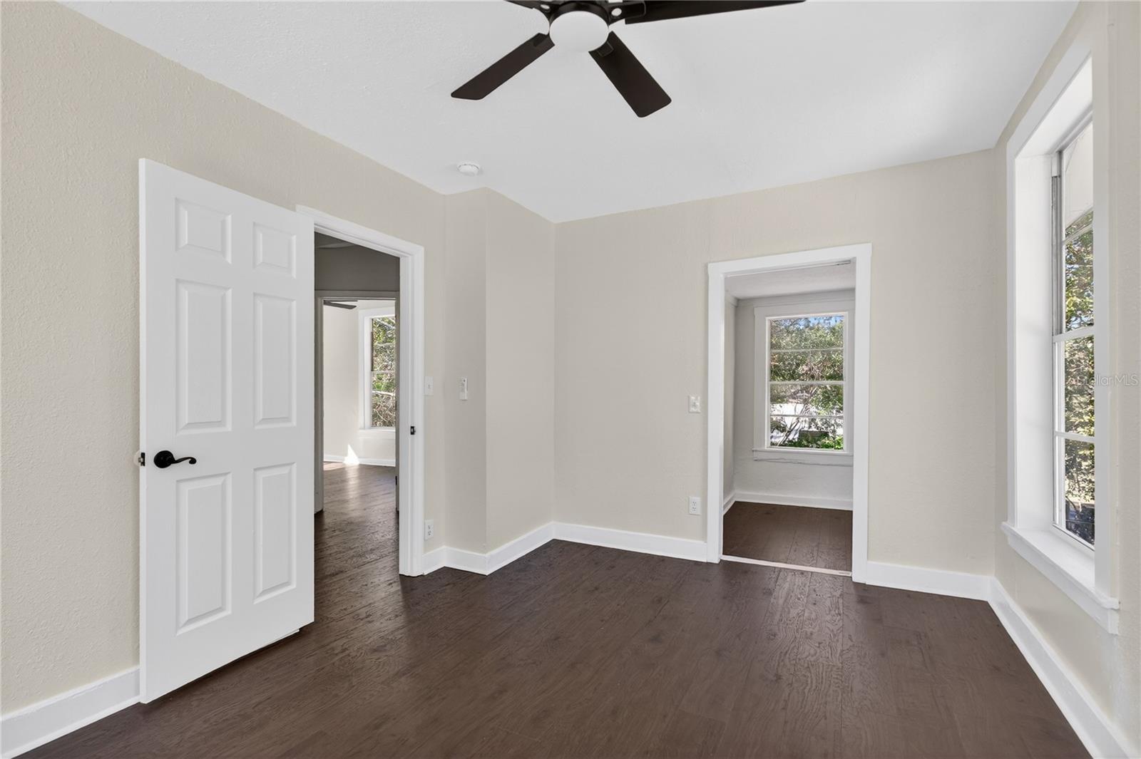 922 WASHINGTON AVE, EUSTIS, FL, 32726