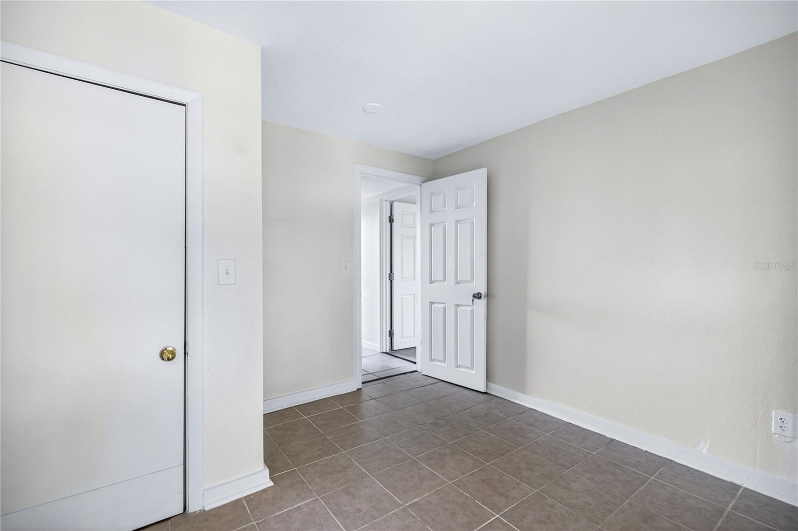 922 WASHINGTON AVE, EUSTIS, FL, 32726