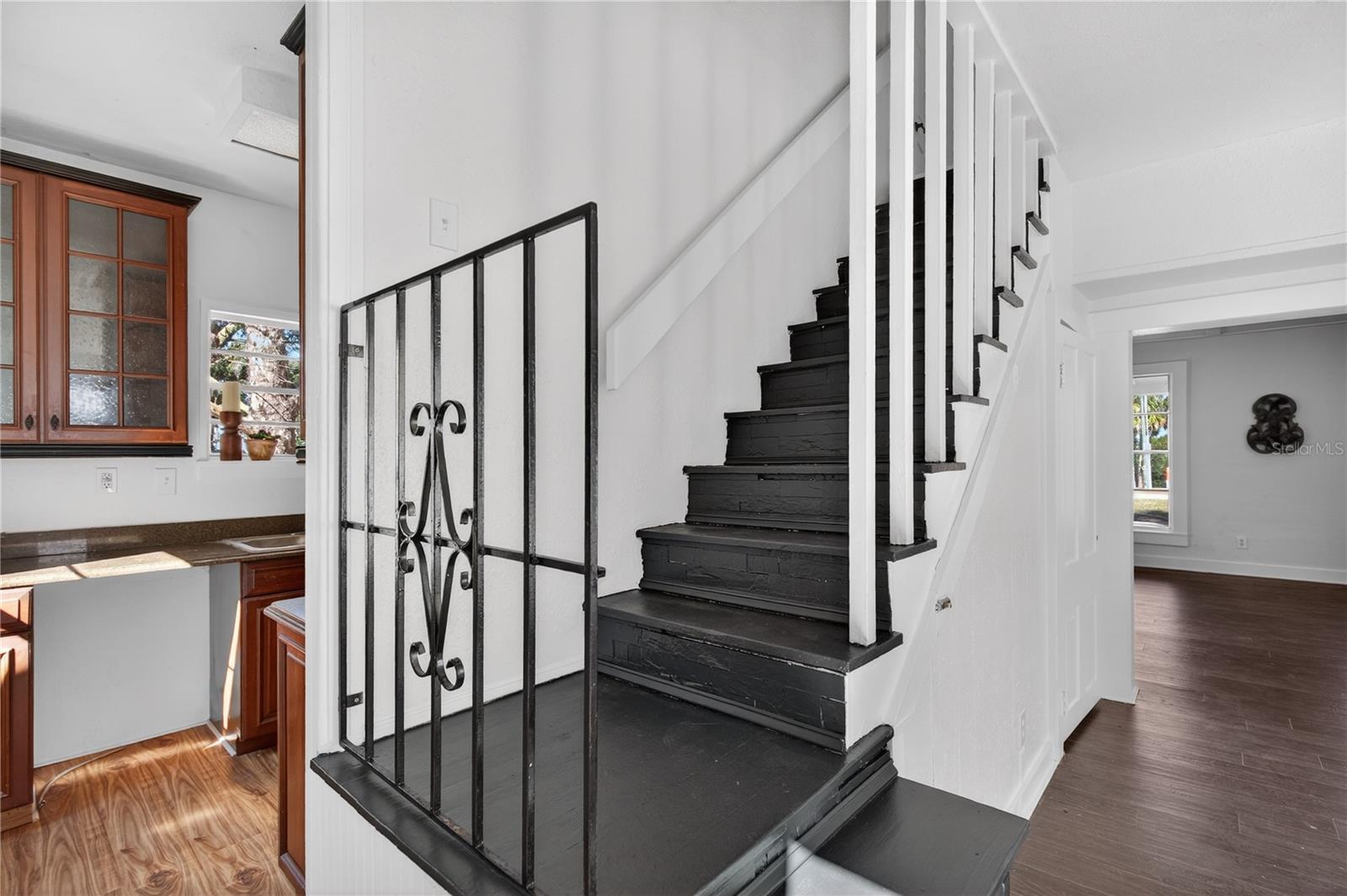 922 WASHINGTON AVE, EUSTIS, FL, 32726