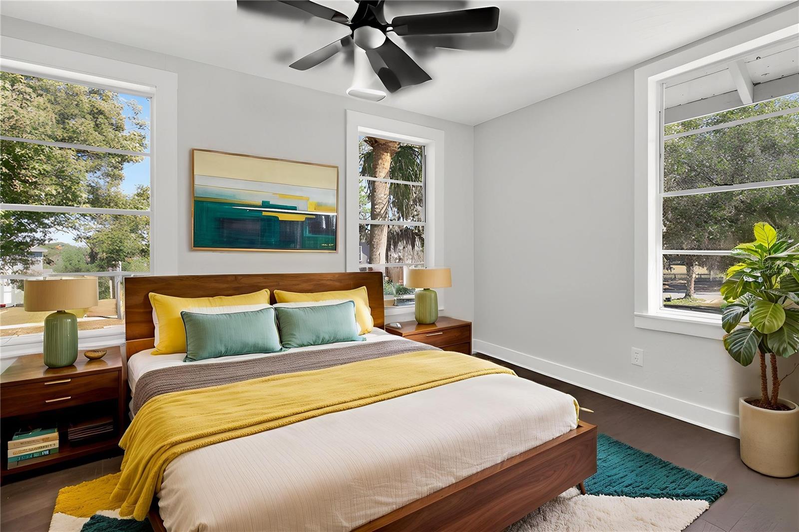 922 WASHINGTON AVE, EUSTIS, FL, 32726