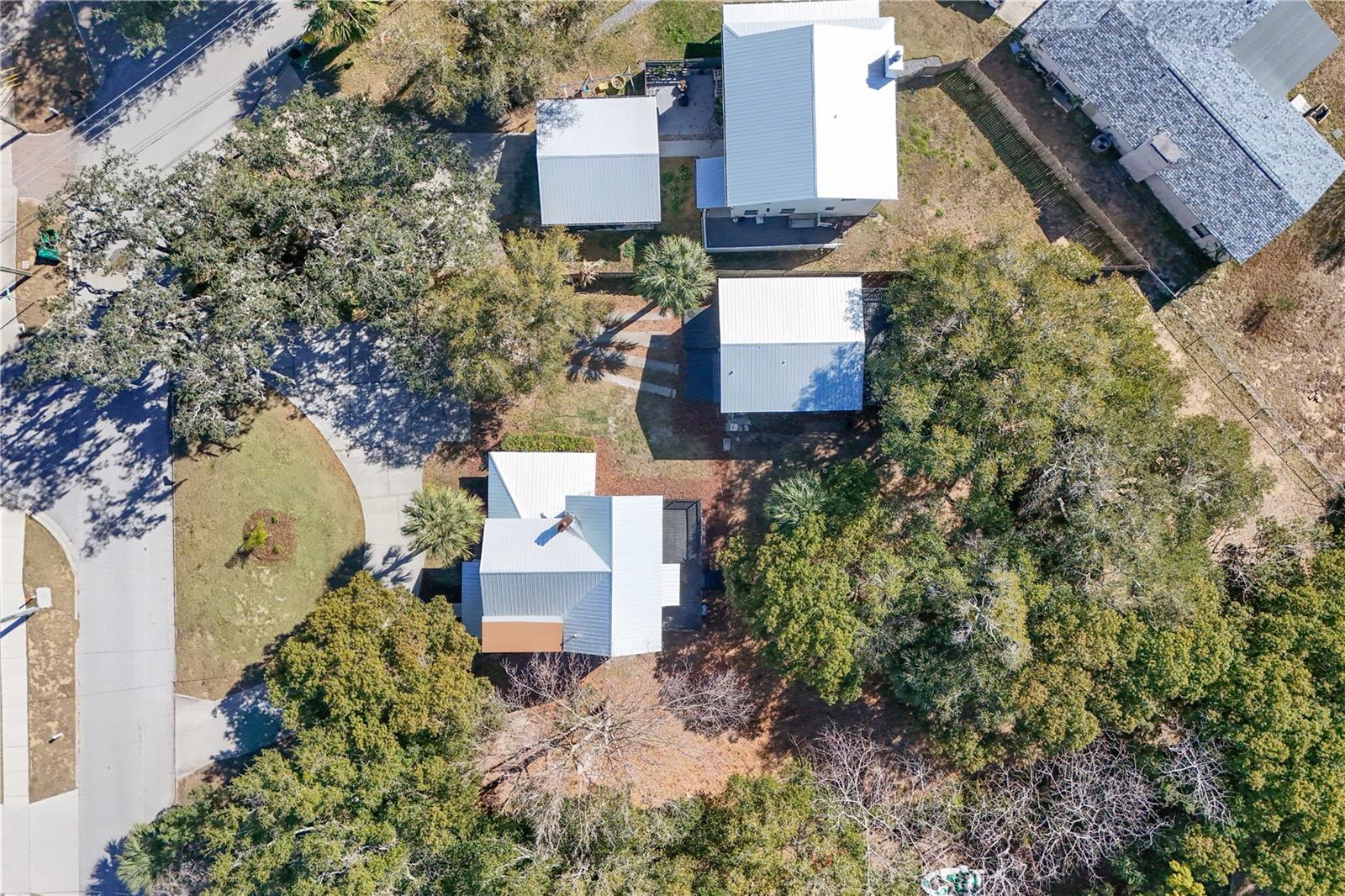 922 WASHINGTON AVE, EUSTIS, FL, 32726