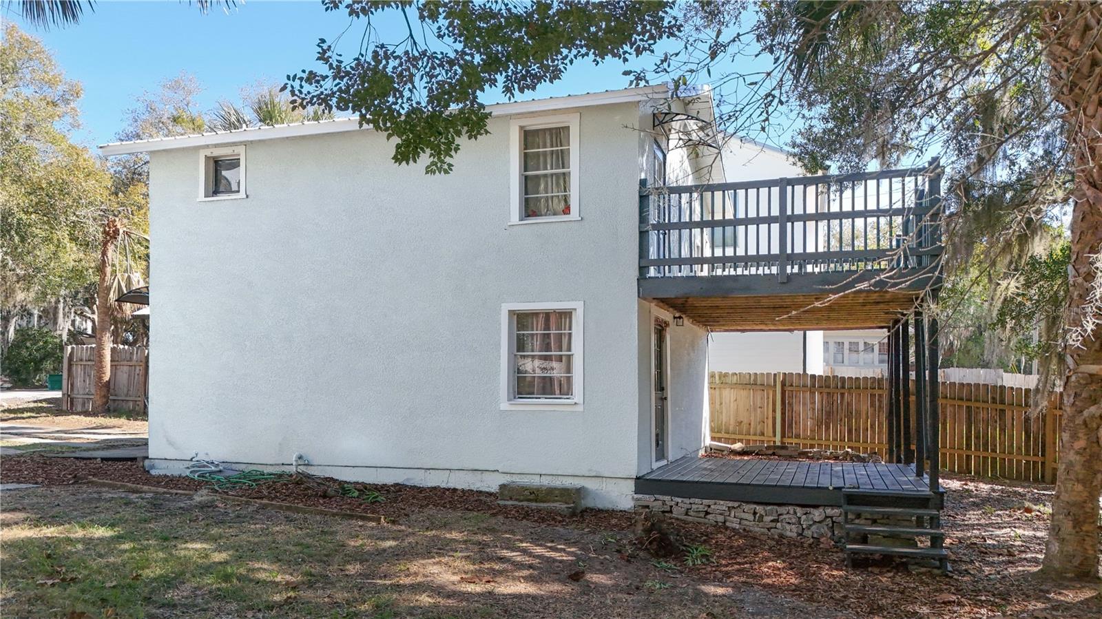 922 WASHINGTON AVE, EUSTIS, FL, 32726