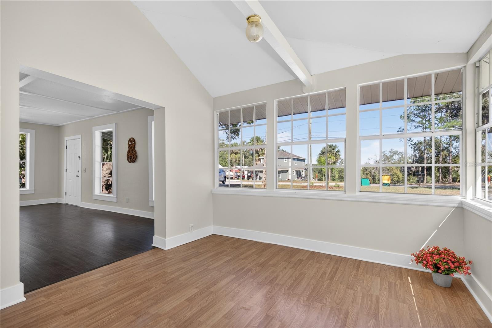 922 WASHINGTON AVE, EUSTIS, FL, 32726