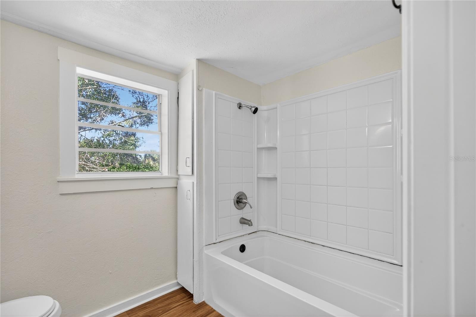 922 WASHINGTON AVE, EUSTIS, FL, 32726