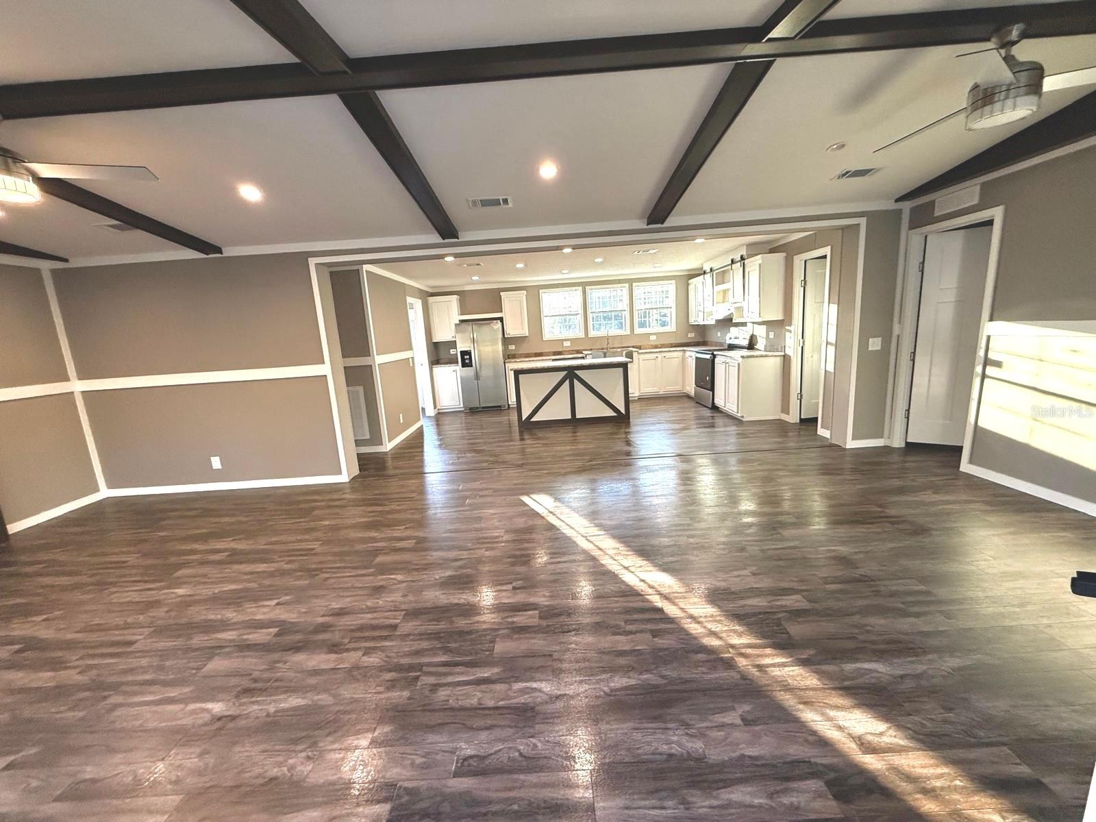 15356 APACHE DR, THONOTOSASSA, FL, 33592