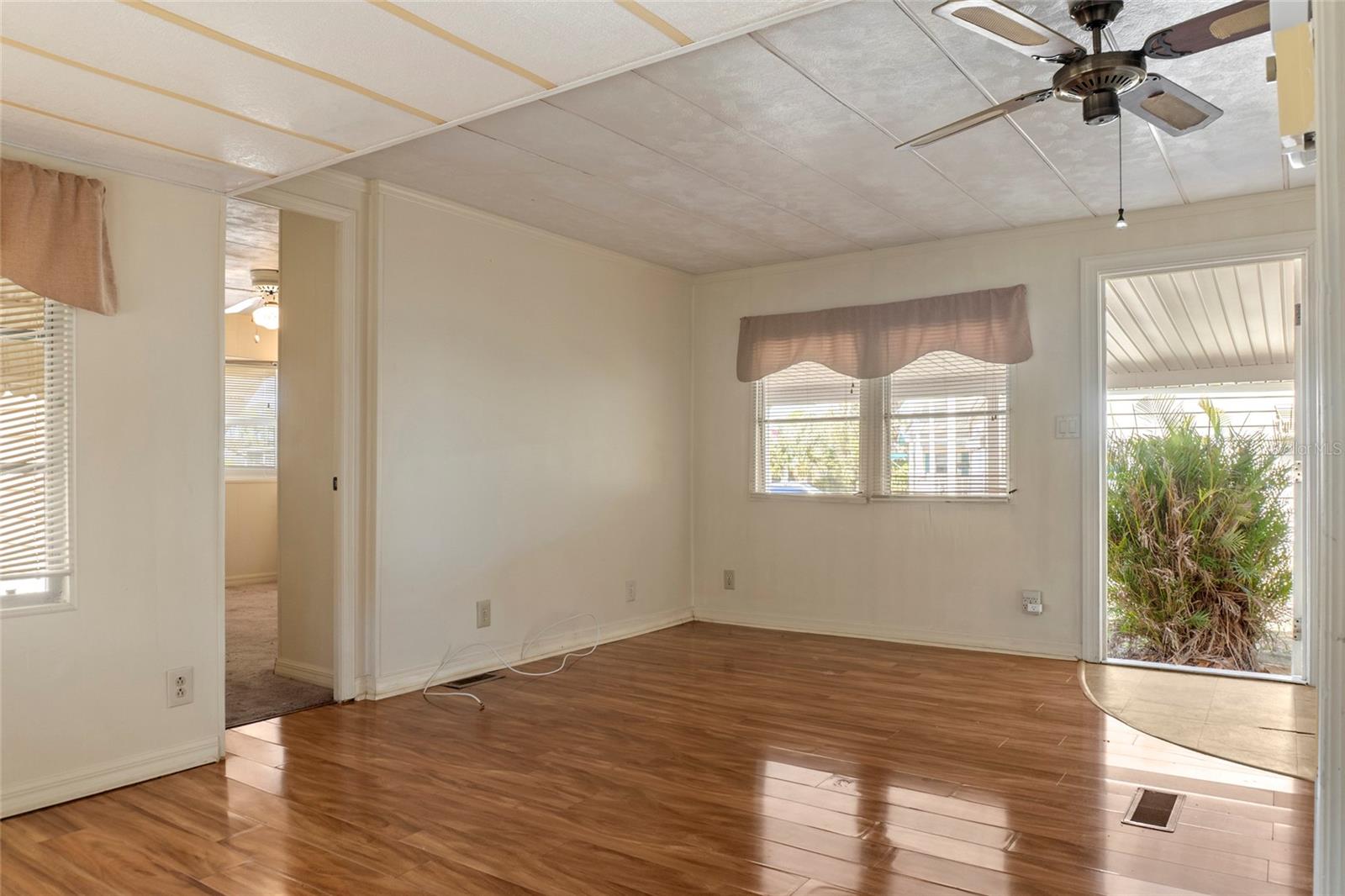 C7521085 Property Photo