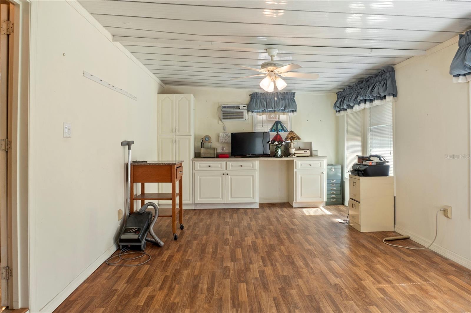 C7521085 Property Photo