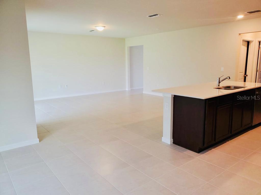 30579 GILBERN RD, WESLEY CHAPEL, FL, 33545