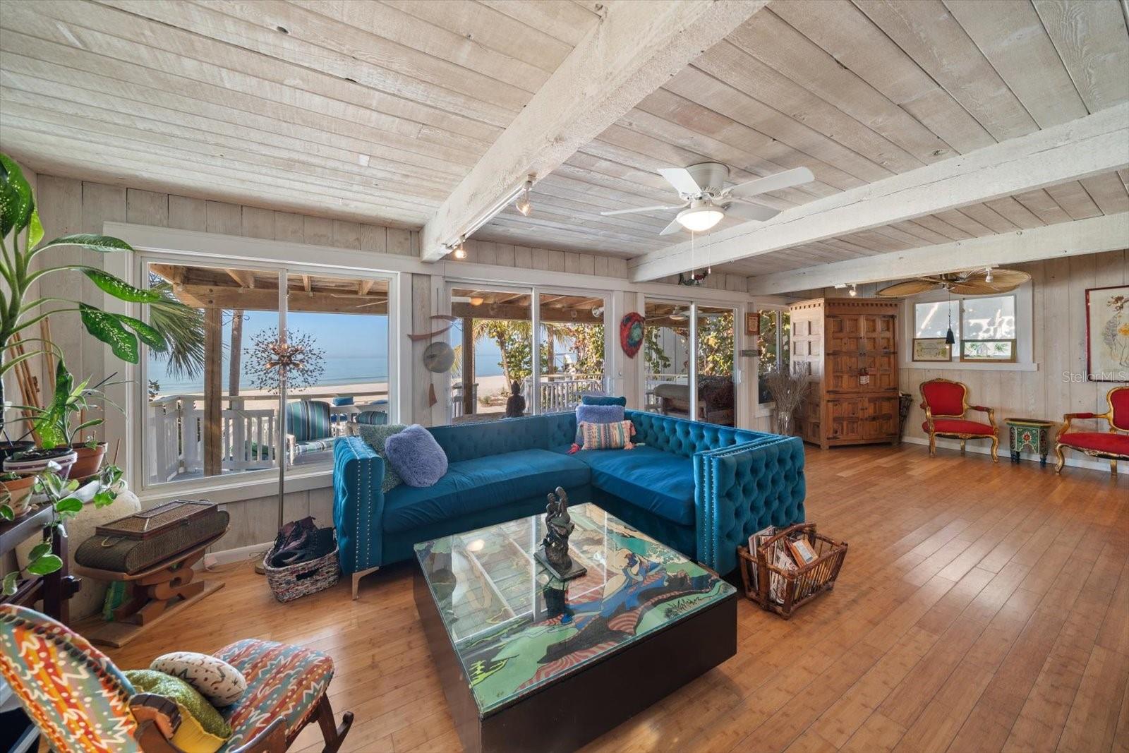 TB8469911 Property Photo