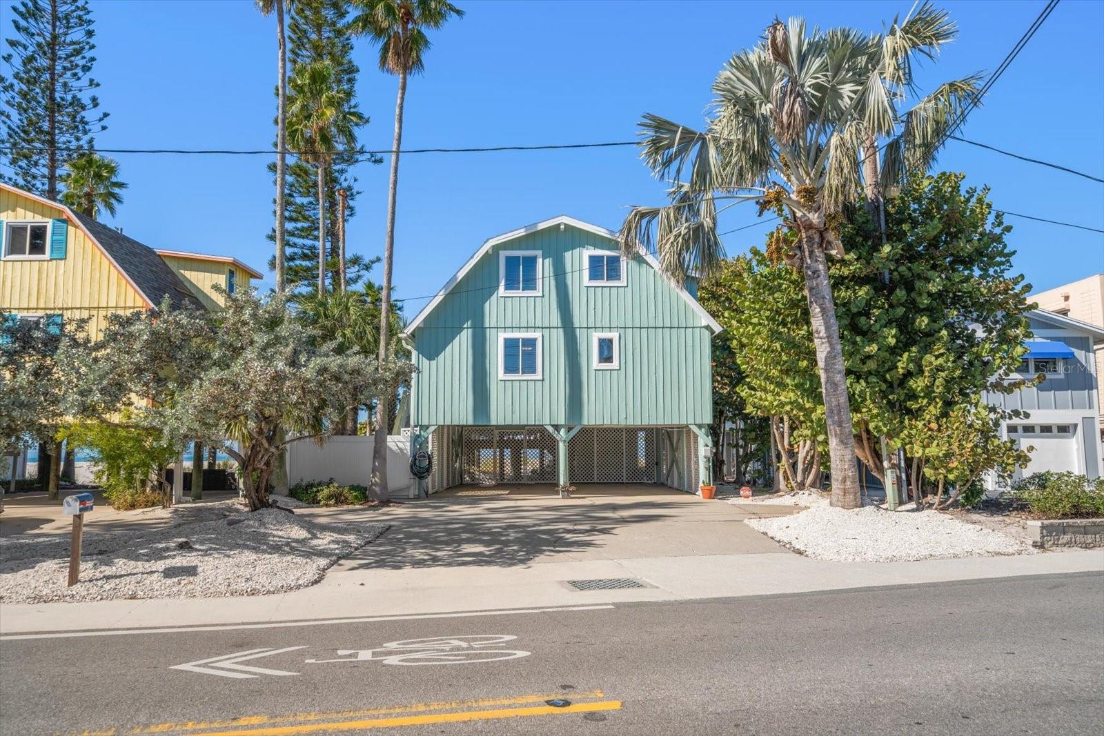 TB8469911 Property Photo