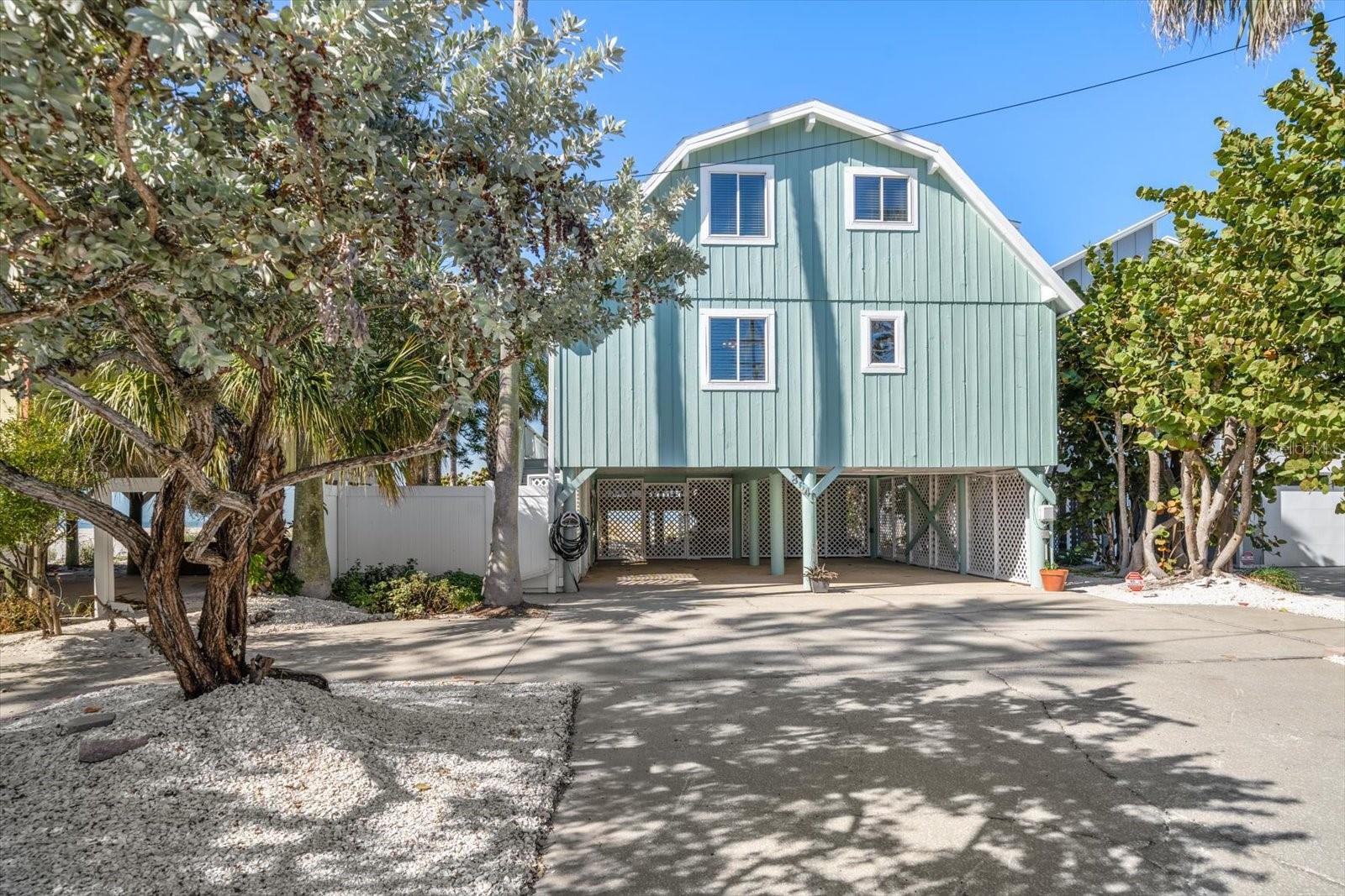 TB8469911 Property Photo