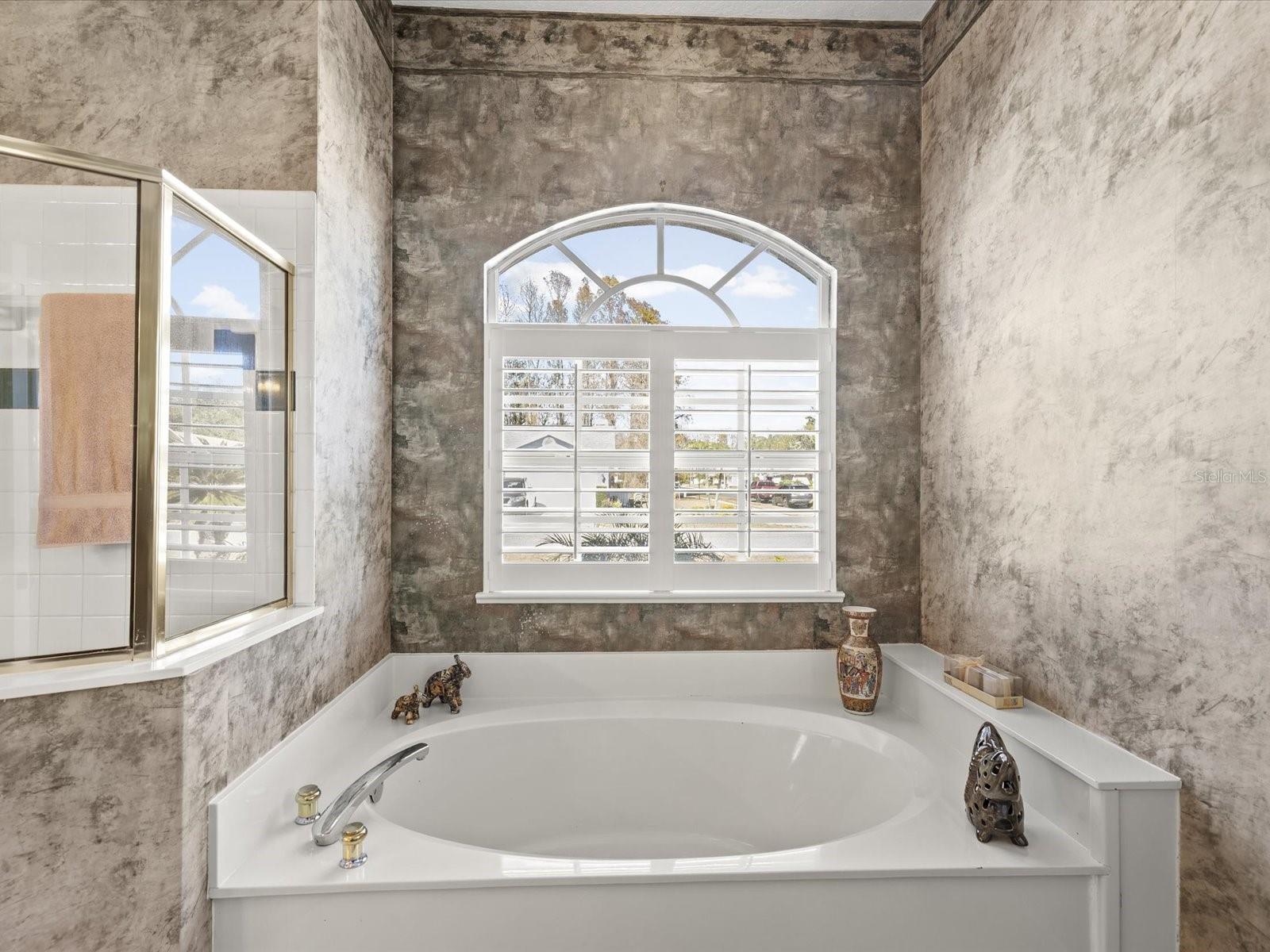 8704 CYPRESS LAKES BLVD, NEW PORT RICHEY, FL, 34653